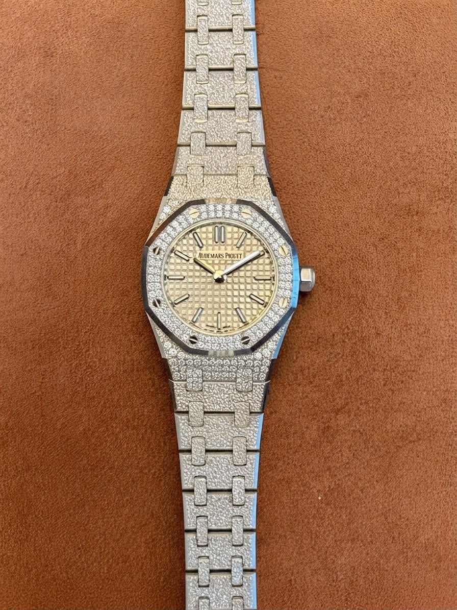 Audemars Piguet Royal Oak Mini Frosted 67630BC.GG.1312BC.01, White Gold, Complete Set, 2026 Warranty Card