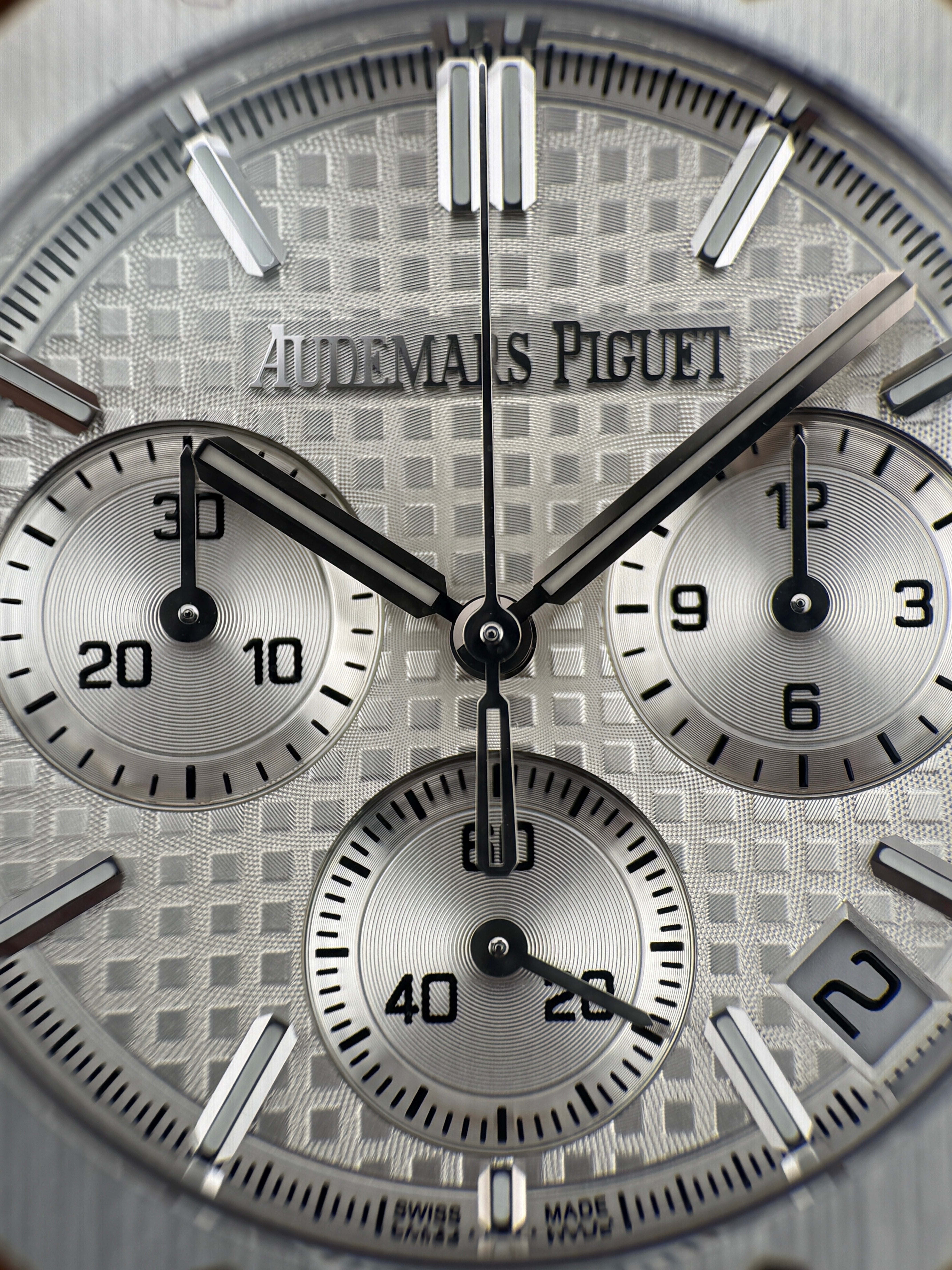 Audemars Piguet Royal Oak Selfwinding Chronograph Ref. 26240ST.OO.1320ST.03 — Full Set, Unworn
