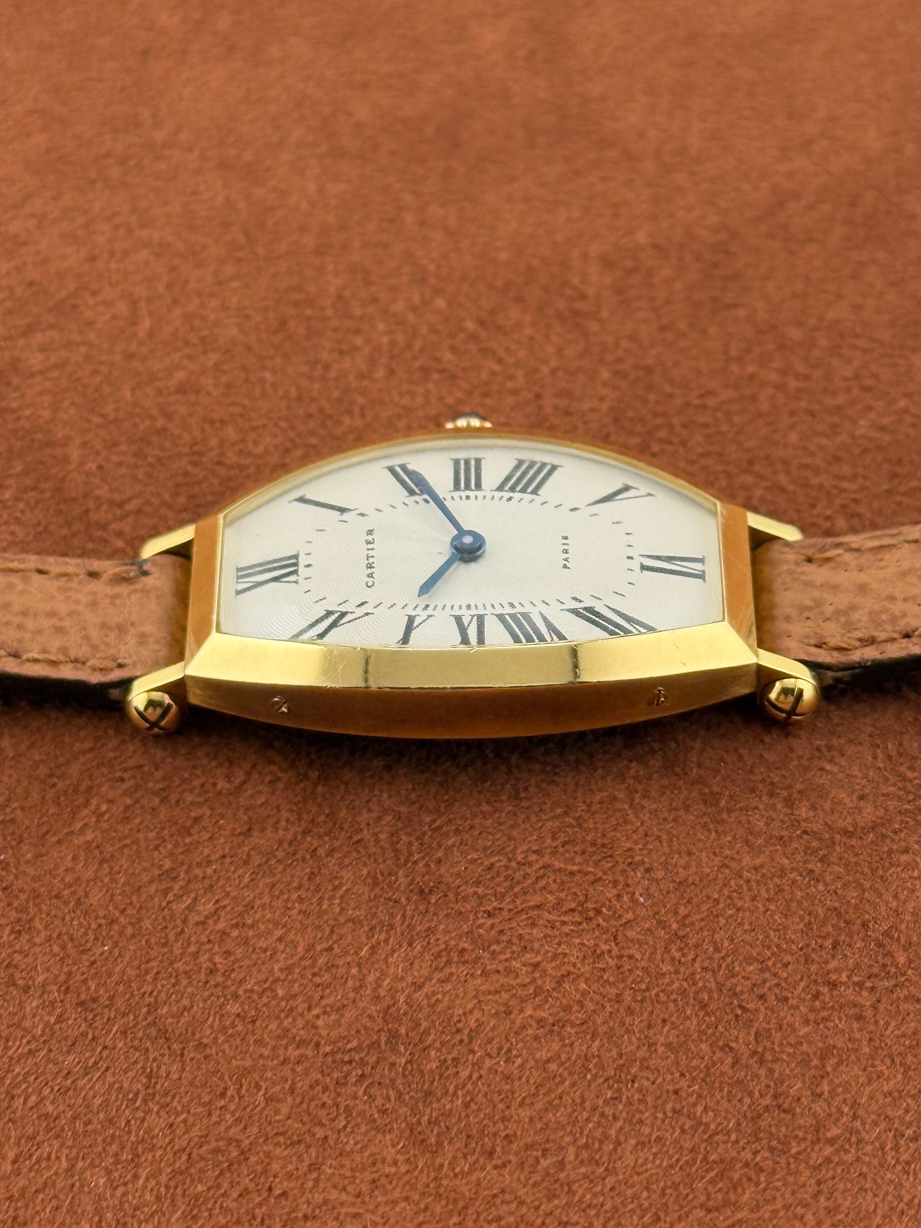 Cartier Tonneau – 18K Gold, Paris Dial, Manual-Wind