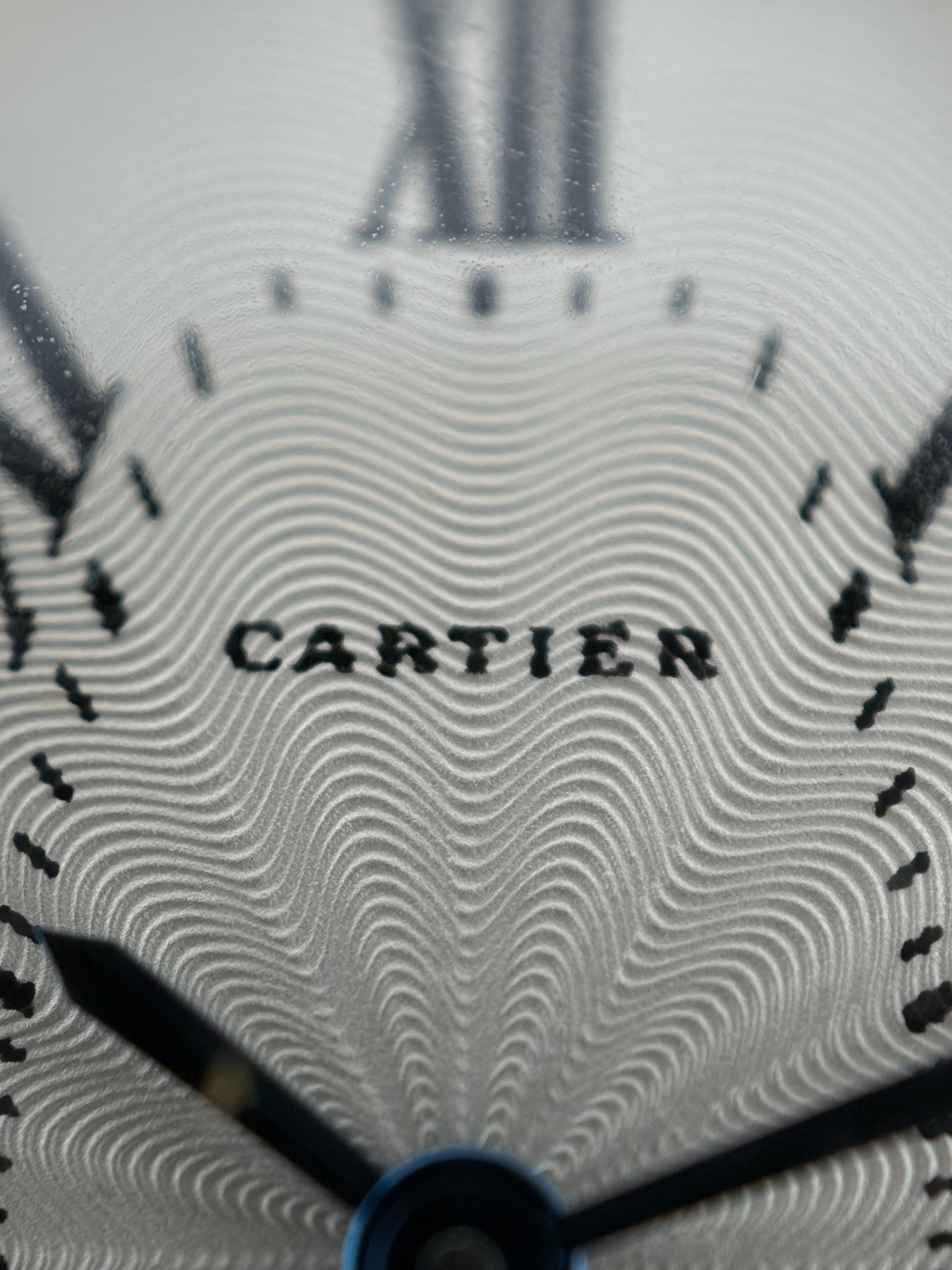 Cartier Tonneau – 18K Gold, Paris Dial, Manual-Wind