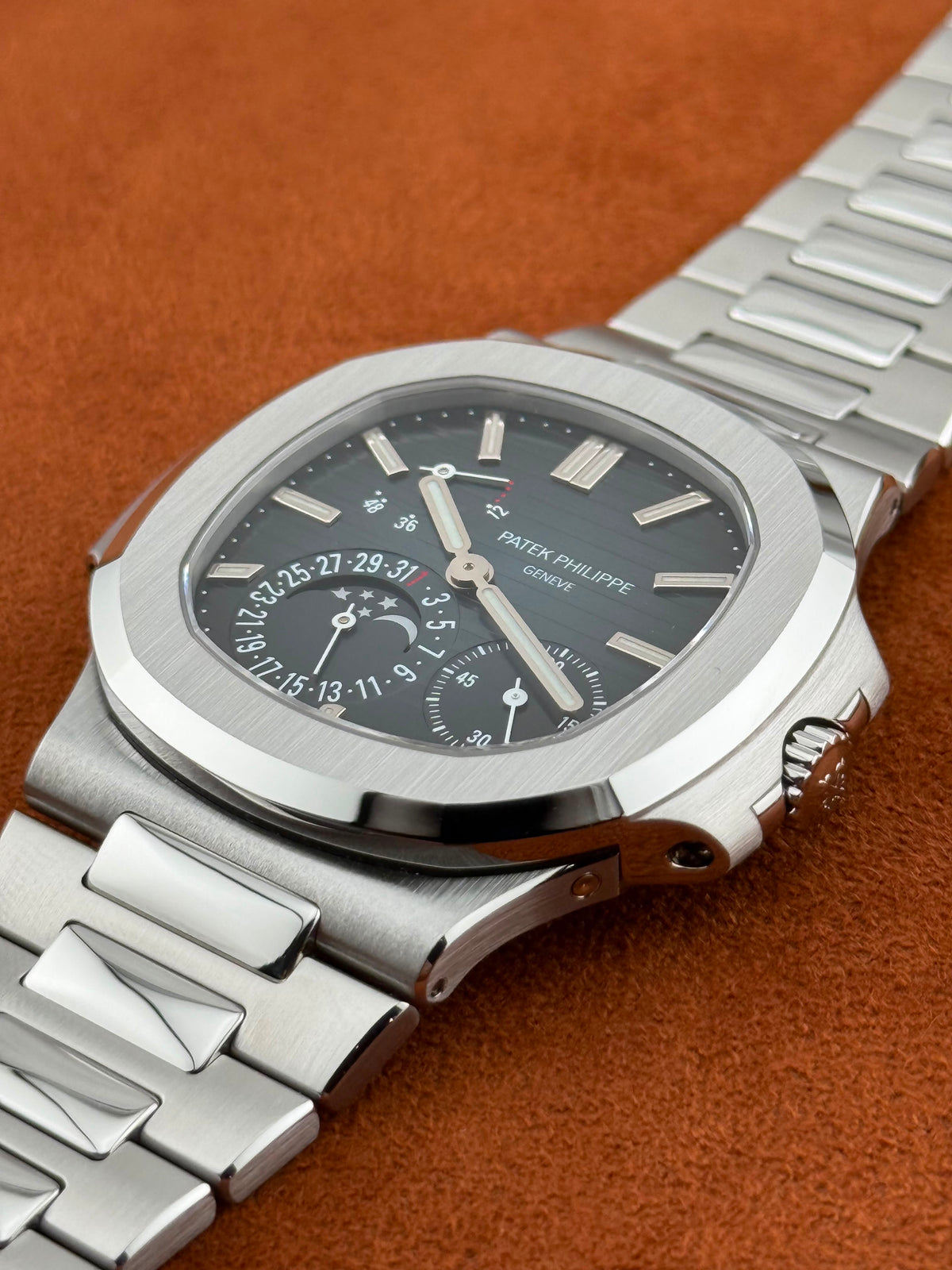 Patek Philippe Nautilus 5712/1A-001, Stainless Steel, Full Set, 2014