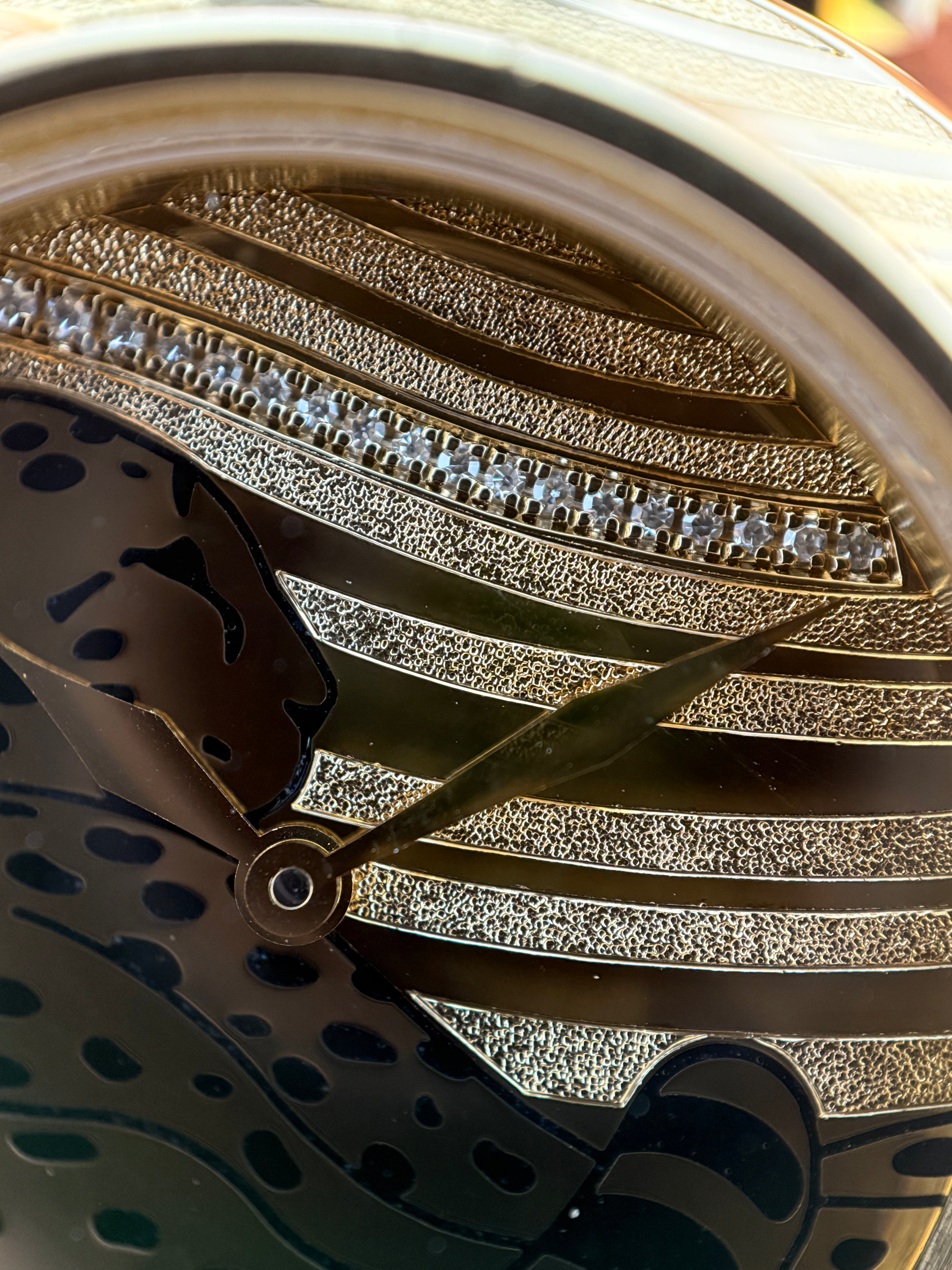 Cartier Pasha de Cartier Ref. 2811 – 18K Gold, Diamond-Set Panther Motif, Limited Edition 9/20
