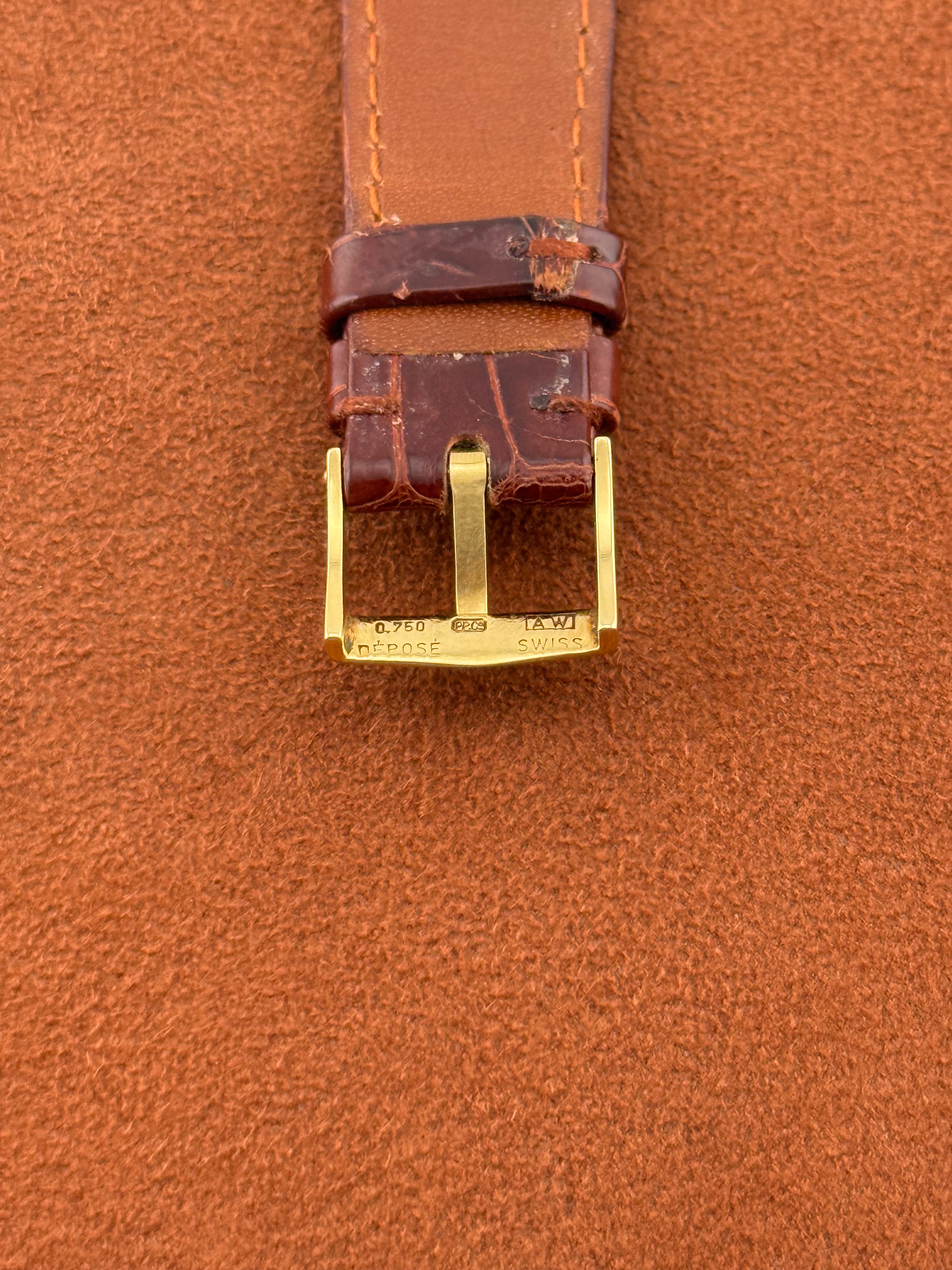 Patek Philippe Pre-Reference Square Wristwatch – 18K Yellow Gold, Extract from the Archives, 1926