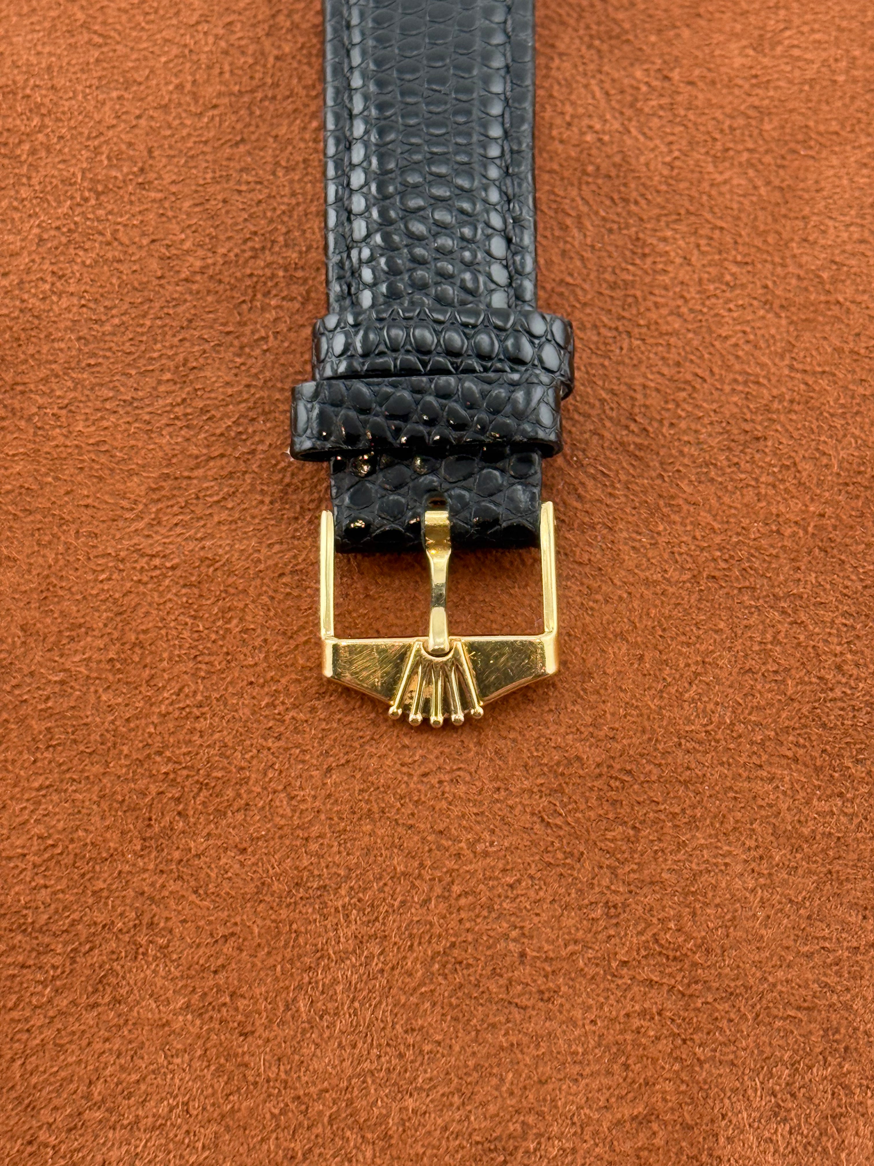Rolex Oyster Perpetual Bubbleback Ref. 6085 – 18K Gold, Black Dial