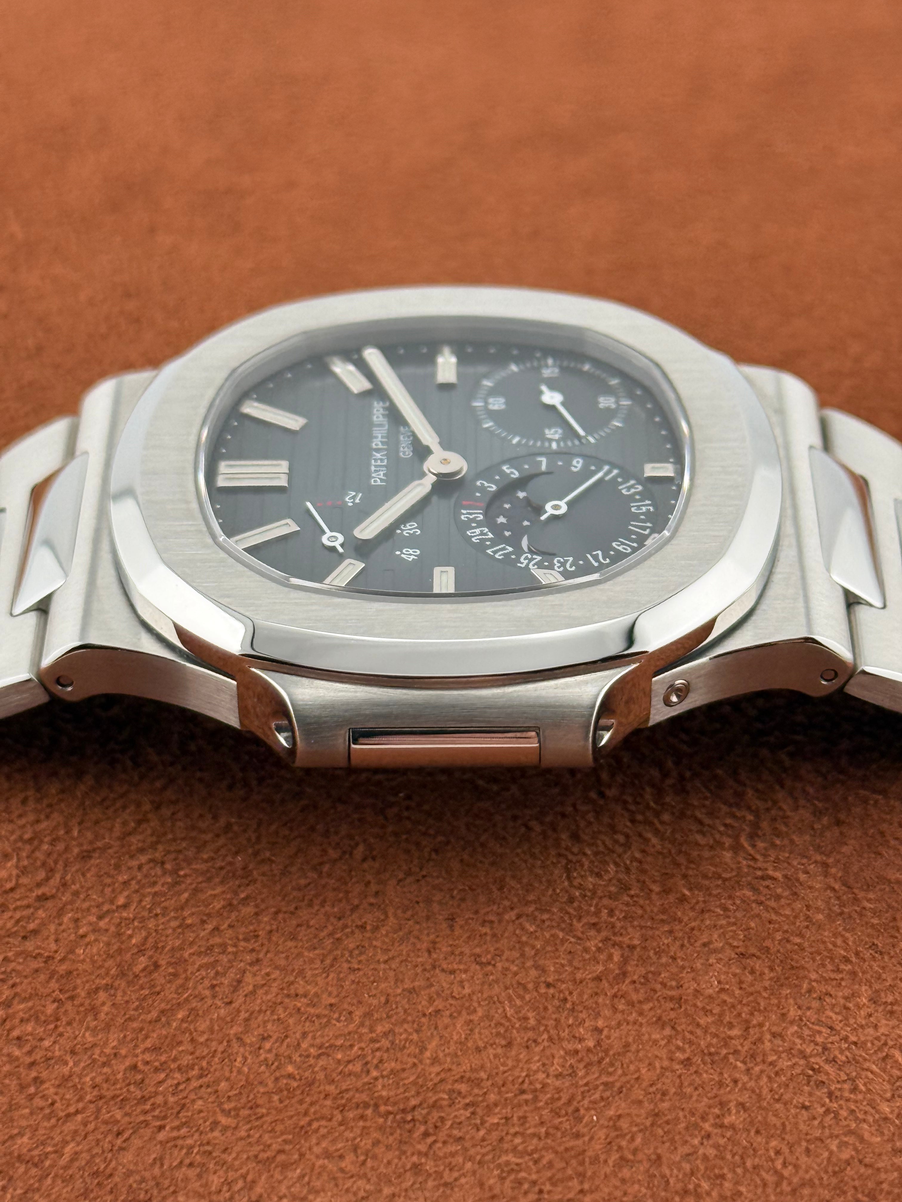 Patek Philippe Nautilus Ref. 3712/1A – First Series, Original Certificate, Full Set