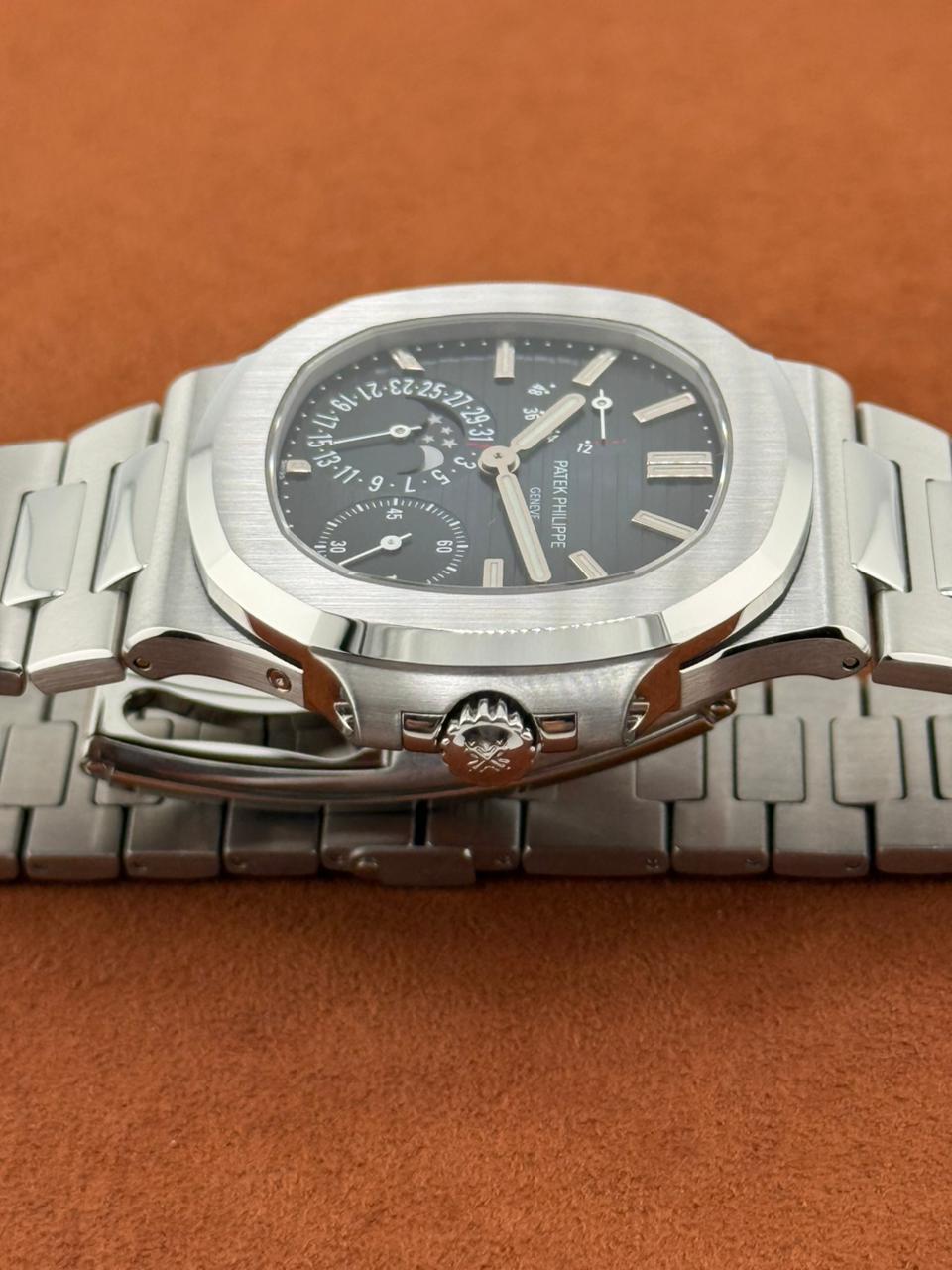Patek Philippe Nautilus 5712/1A-001, Stainless Steel, Full Set, 2014