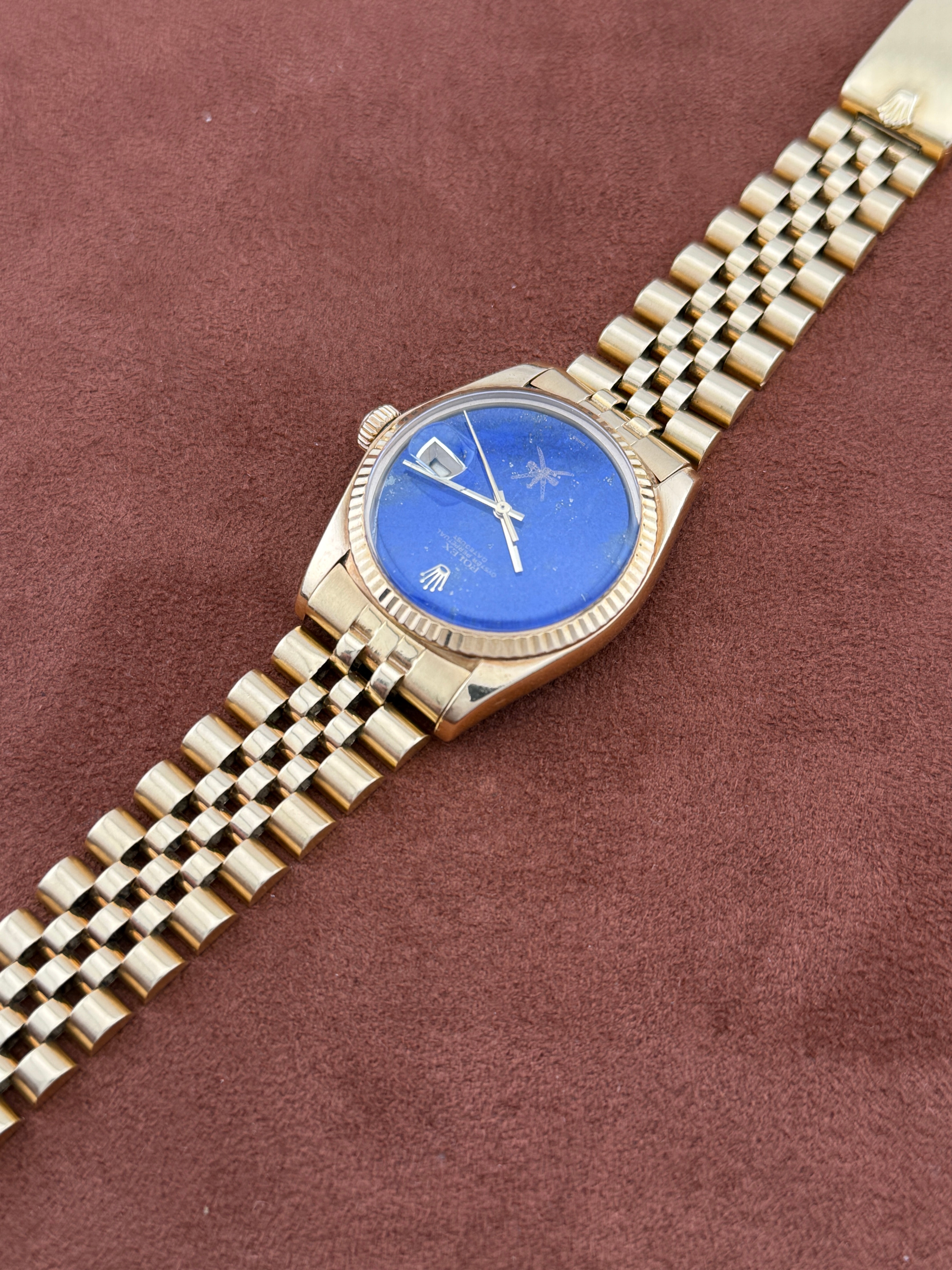 Rolex Oyster Perpetual Datejust Ref. 1601 — 18k Yellow Gold, Lapis Lazuli Khanjar Dial, Circa 1975