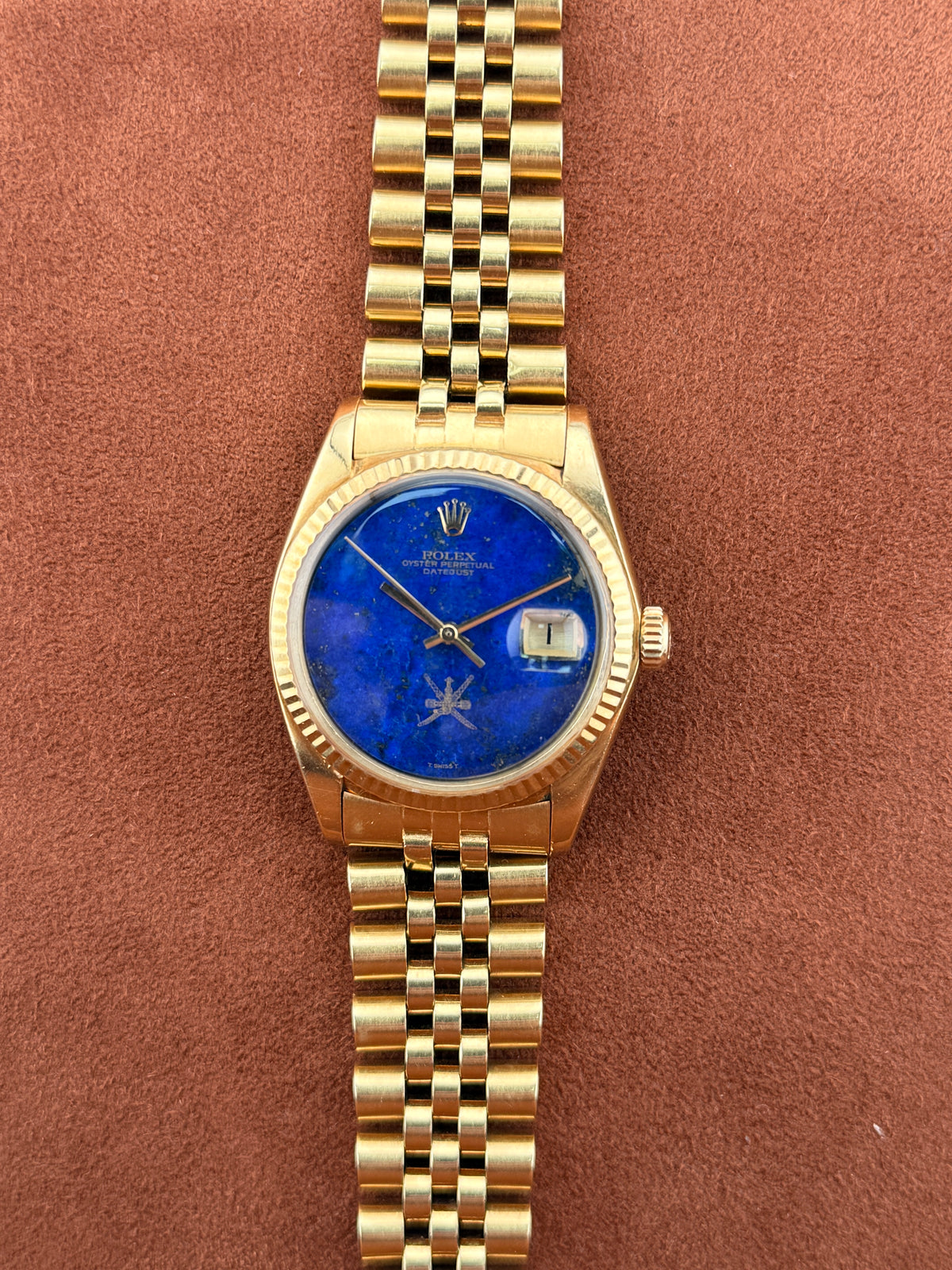 Rolex Oyster Perpetual Datejust Ref. 1601 — 18k Yellow Gold, Lapis Lazuli Khanjar Dial, Circa 1975
