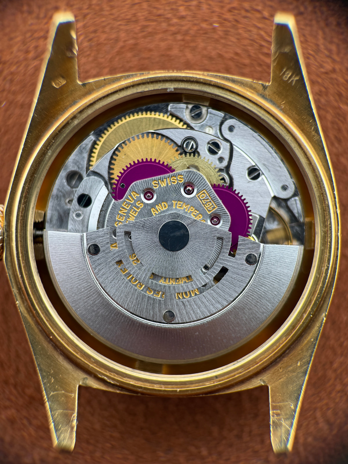 Rolex Oyster Perpetual Datejust Ref. 1601 — 18k Yellow Gold, Lapis Lazuli Khanjar Dial, Circa 1975