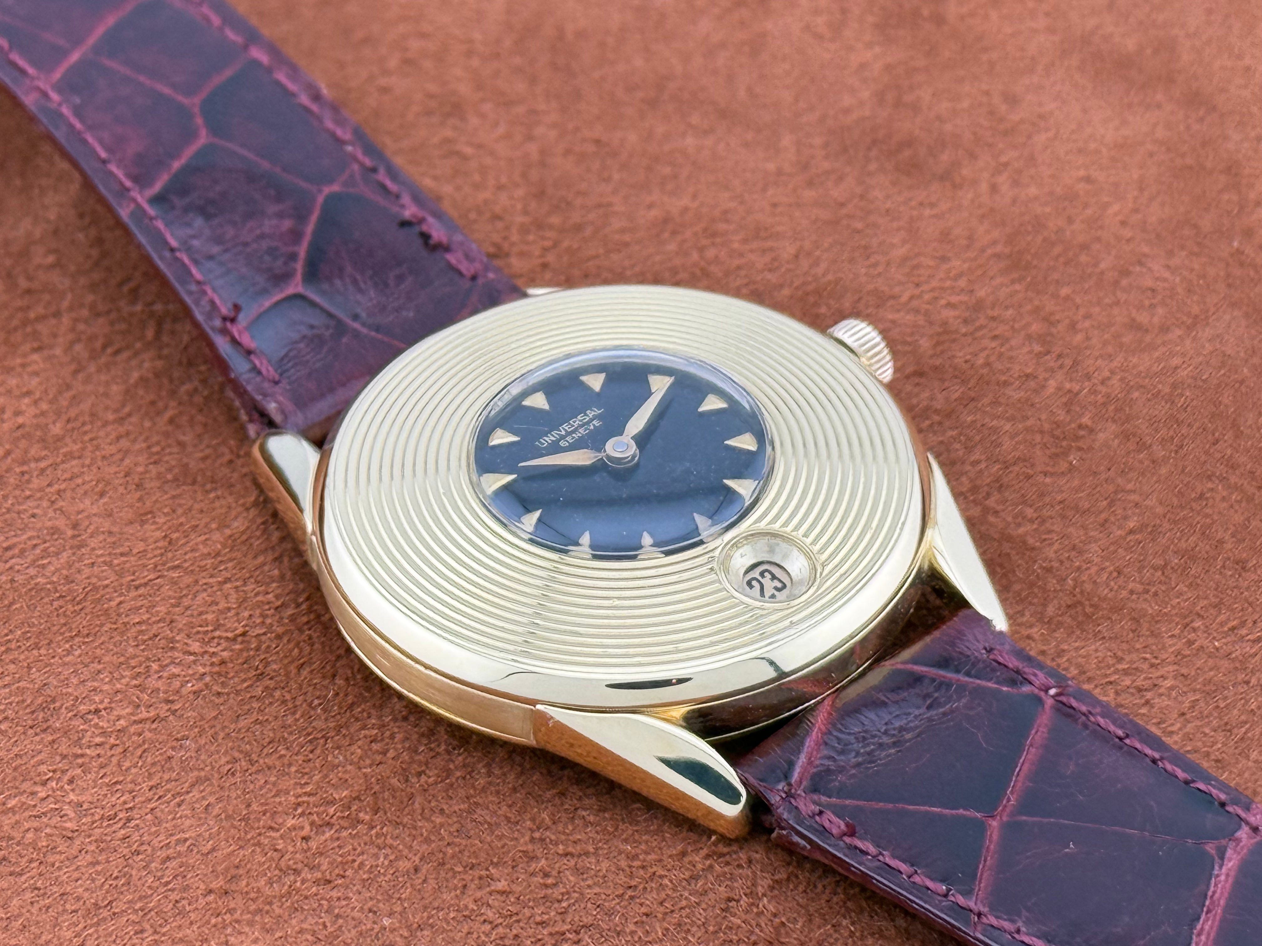 Universal Genève Disco Volante – Yellow Gold Calendar Wristwatch
