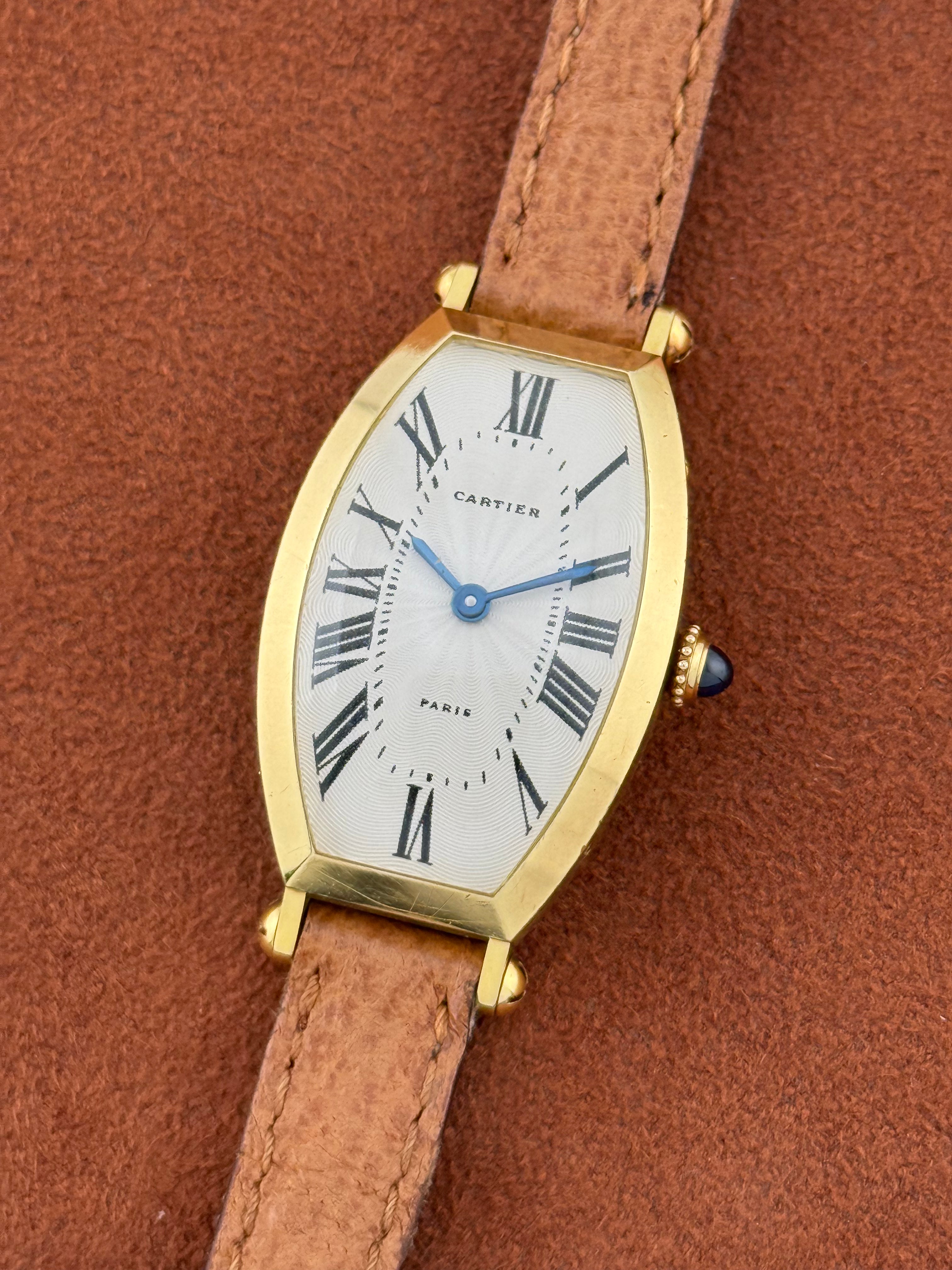 Cartier Tonneau – 18K Gold, Paris Dial, Manual-Wind