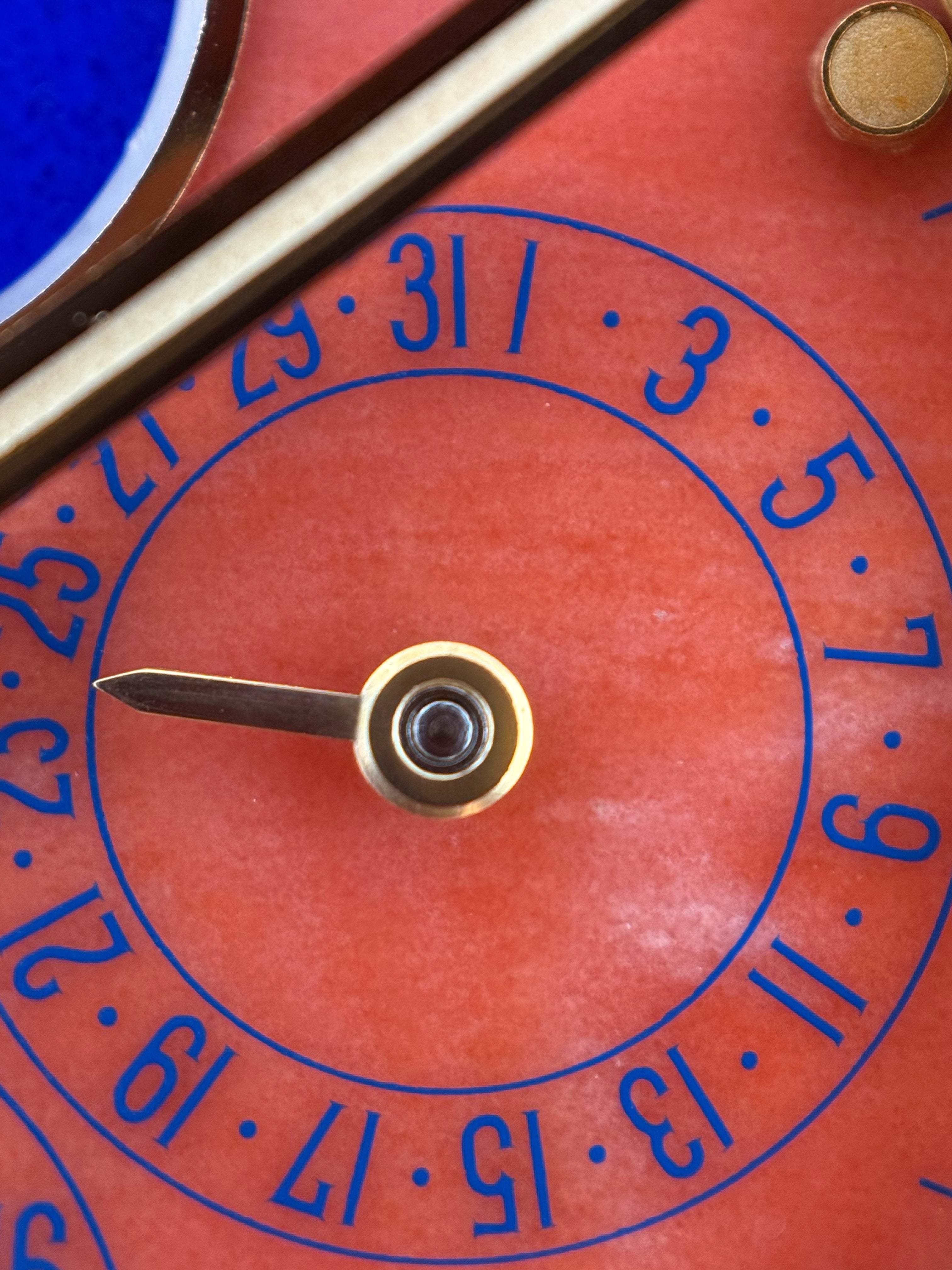 Gérald Genta Gefica – 18K Gold, Coral Dial, Moon Phase, Day-Date, 24 Hour
