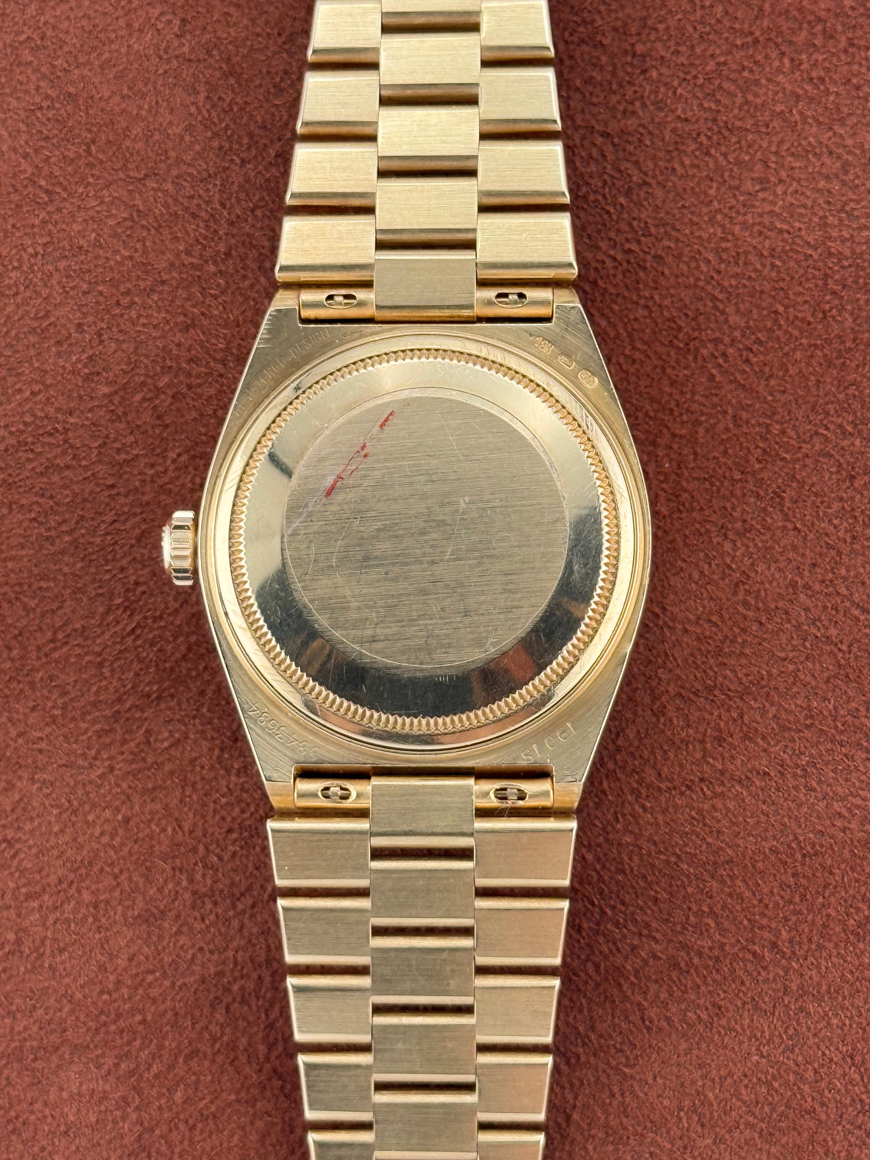 Rolex Oysterquartz Day-Date Ref. 19018 – Black Dial, 18K Yellow Gold Bracelet Watch