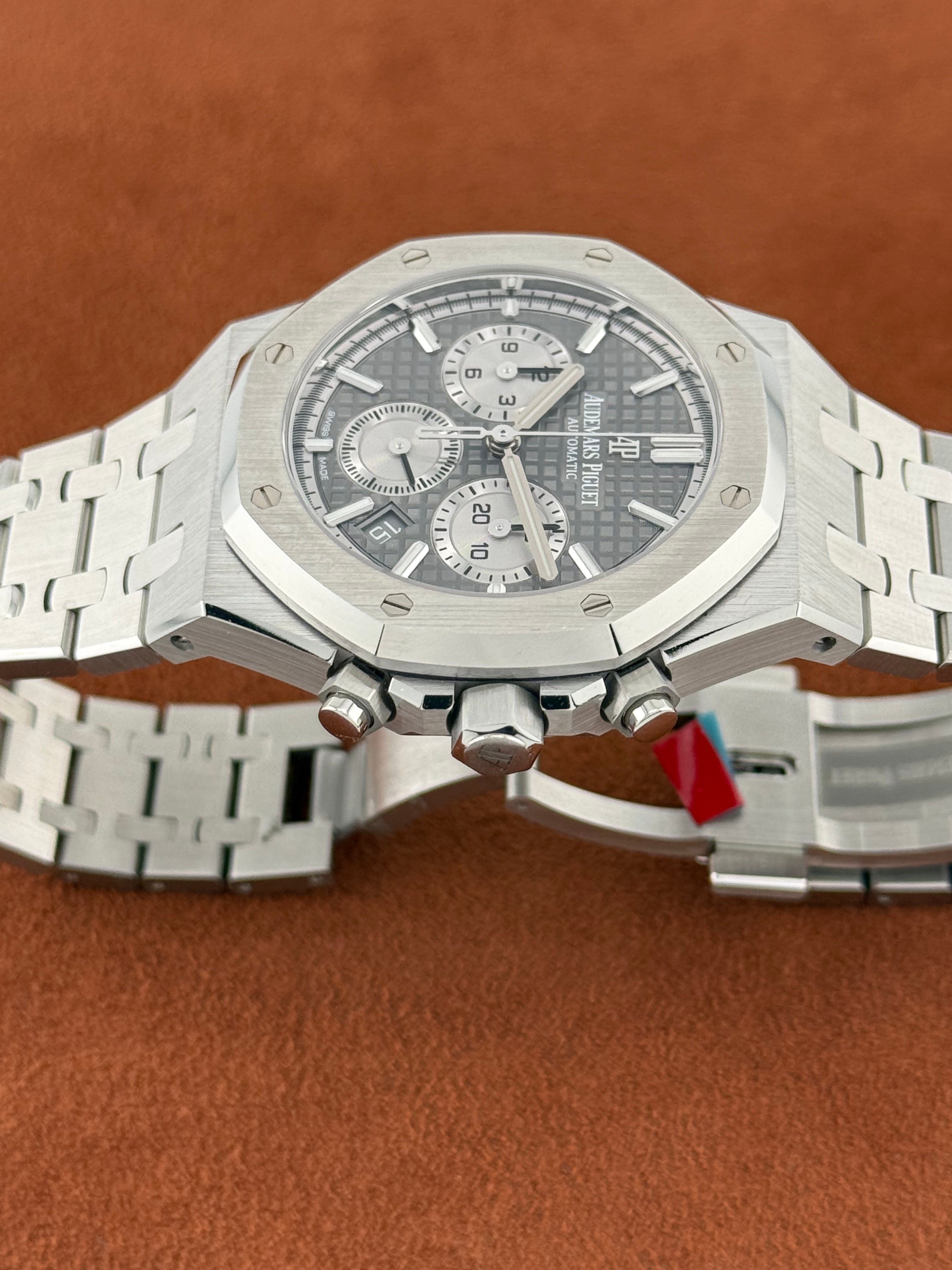 Audemars Piguet Royal Oak Chronograph Ref. 26315 – 38mm Steel, Grey Dial, Full Set