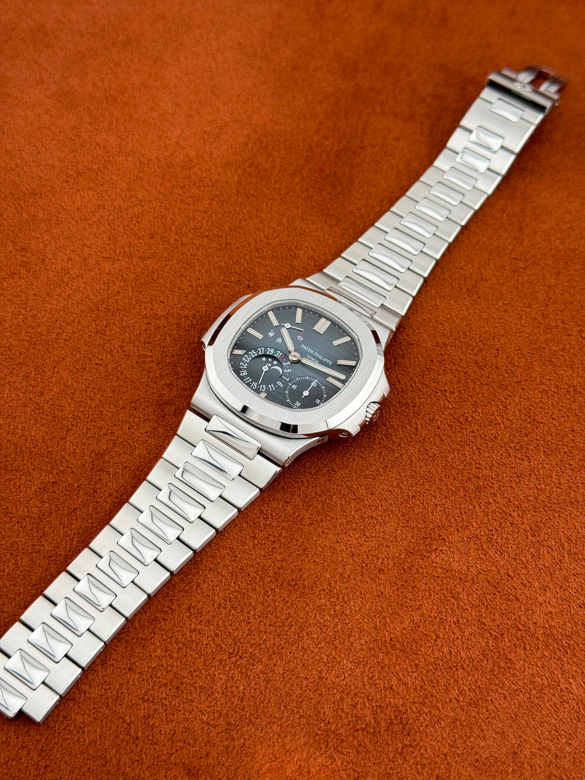 Patek Philippe Nautilus 5712/1A-001, Stainless Steel, Full Set, 2014