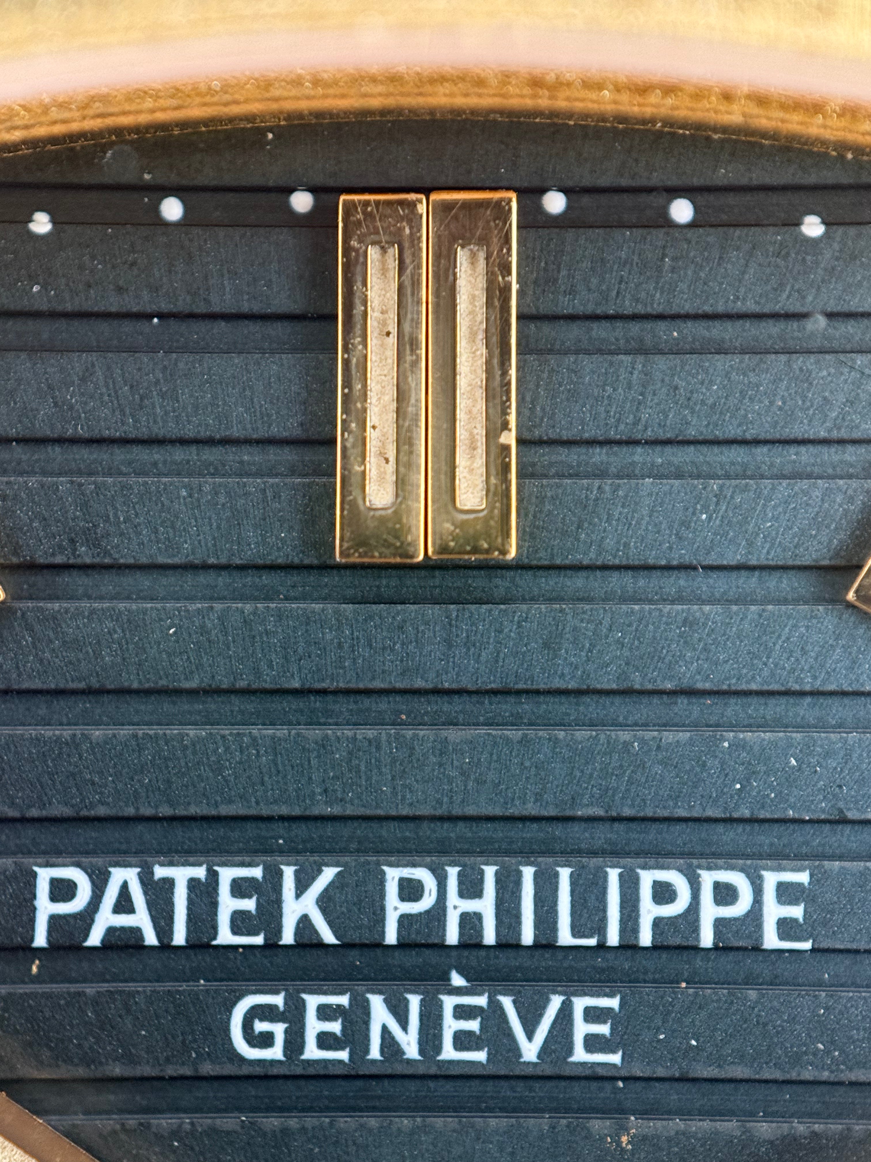 Patek Philippe Nautilus Ref. 3700/1AJ – Two-Tone Jumbo, Blue Dial