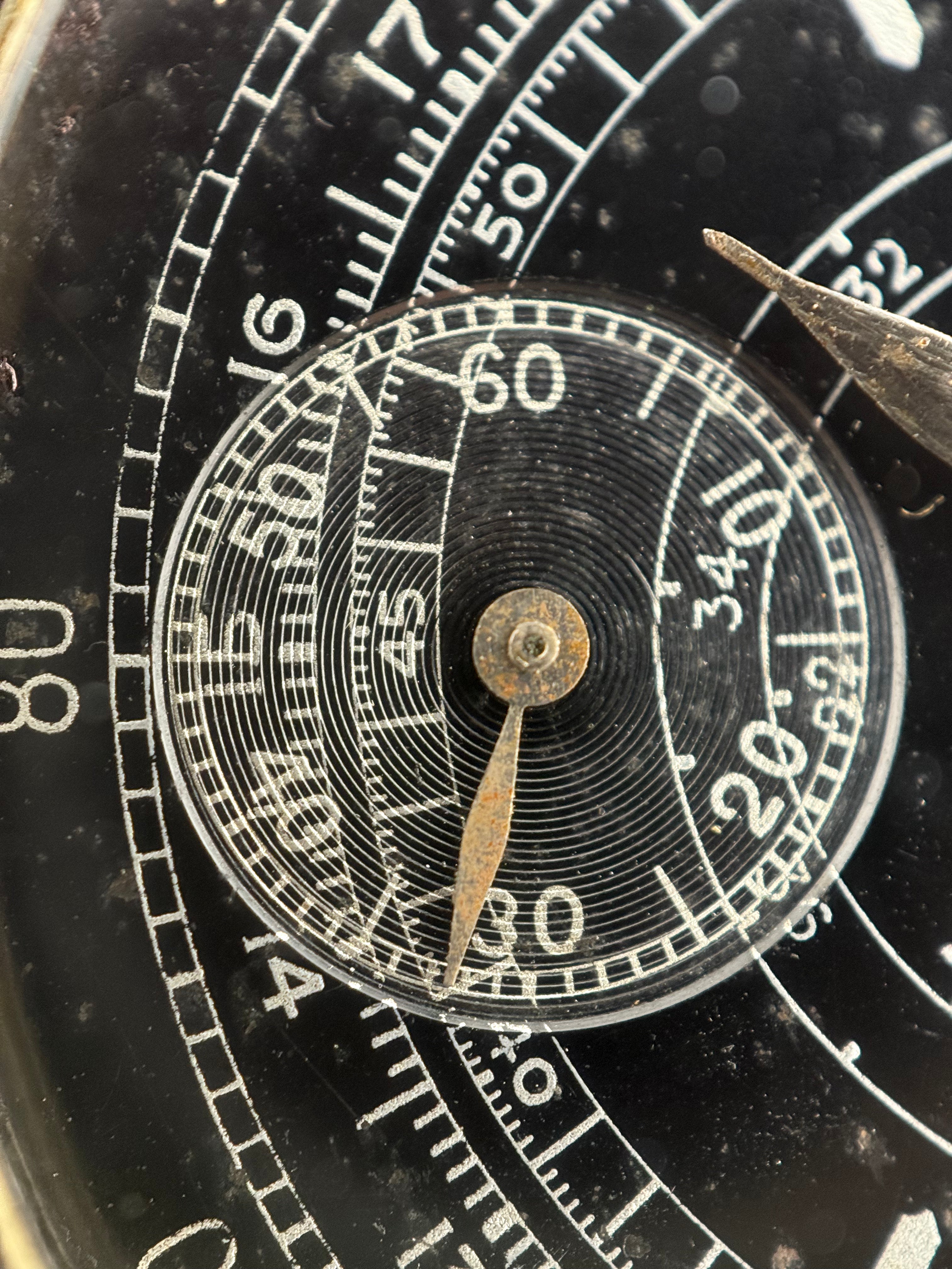Universal Genève Compur Chronograph – Black Snail Dial, Multi-Scale, Mid-1930s