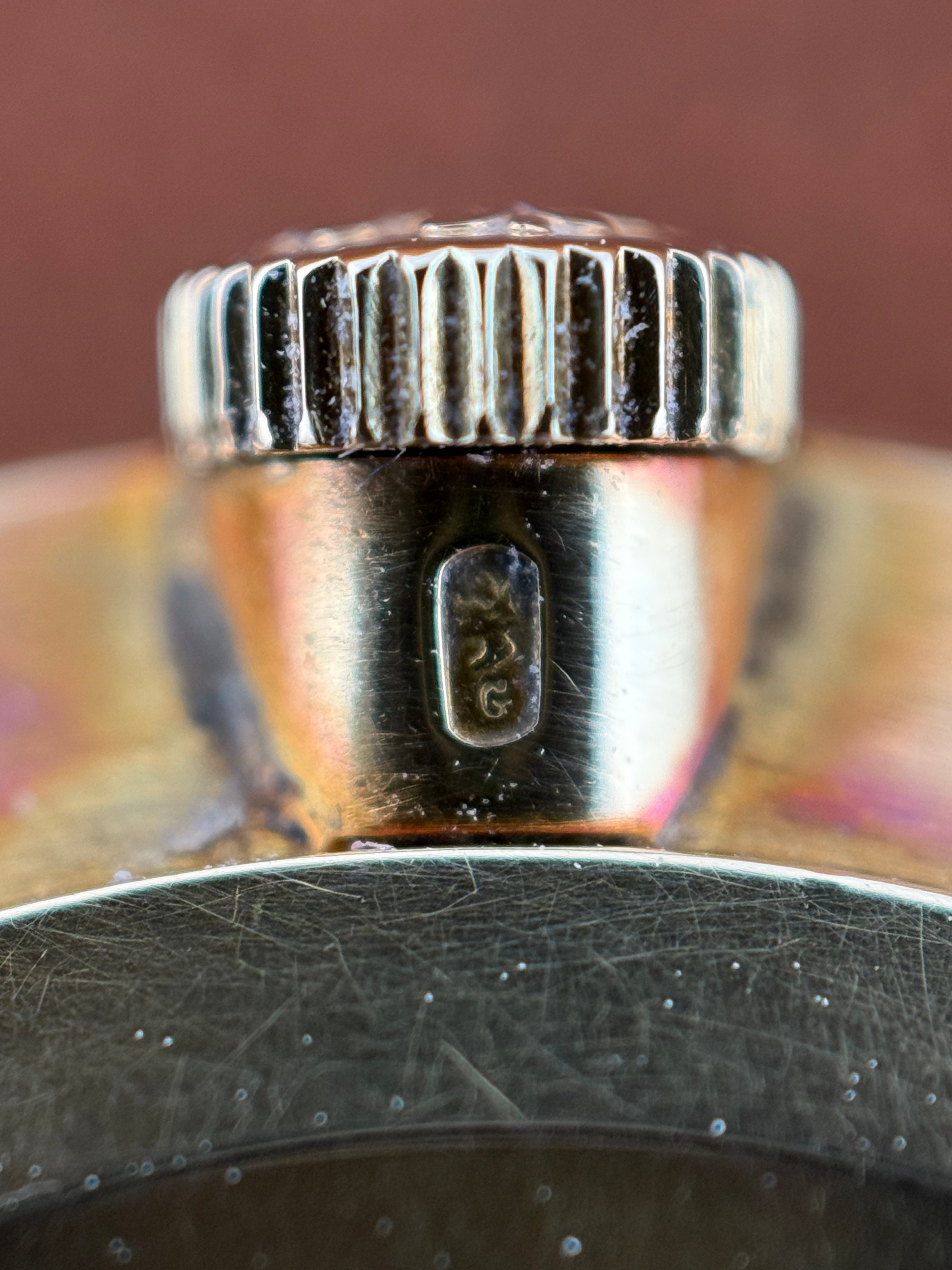 Patek Philippe Calatrava Retailed by Cartier Ref. 25734 – 18K Gold Bracelet, Extract from the Archives