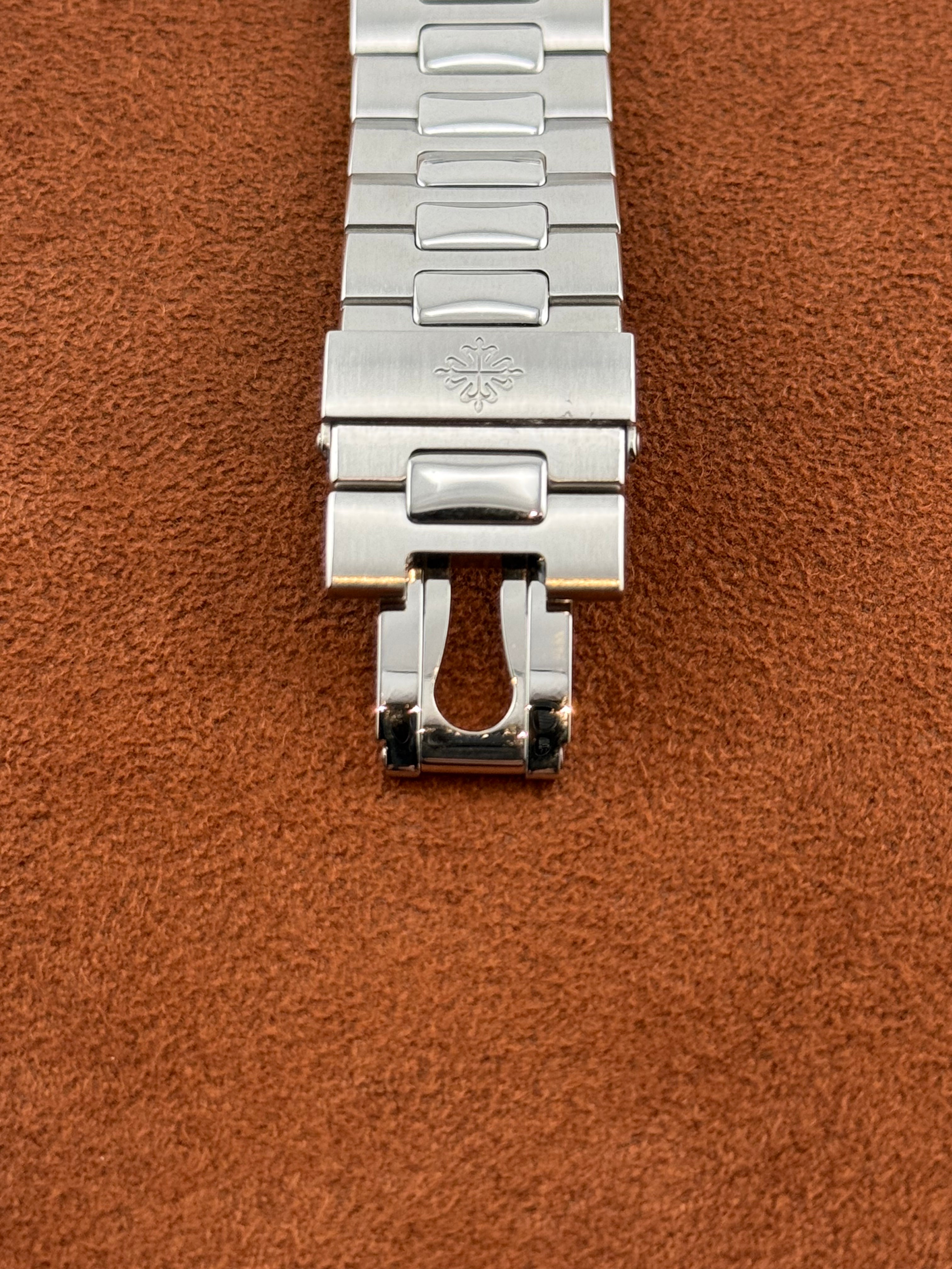 Patek Philippe Nautilus Ref. 3712 “3 Dots” – primera serie, juego completo, alrededor de 2005
