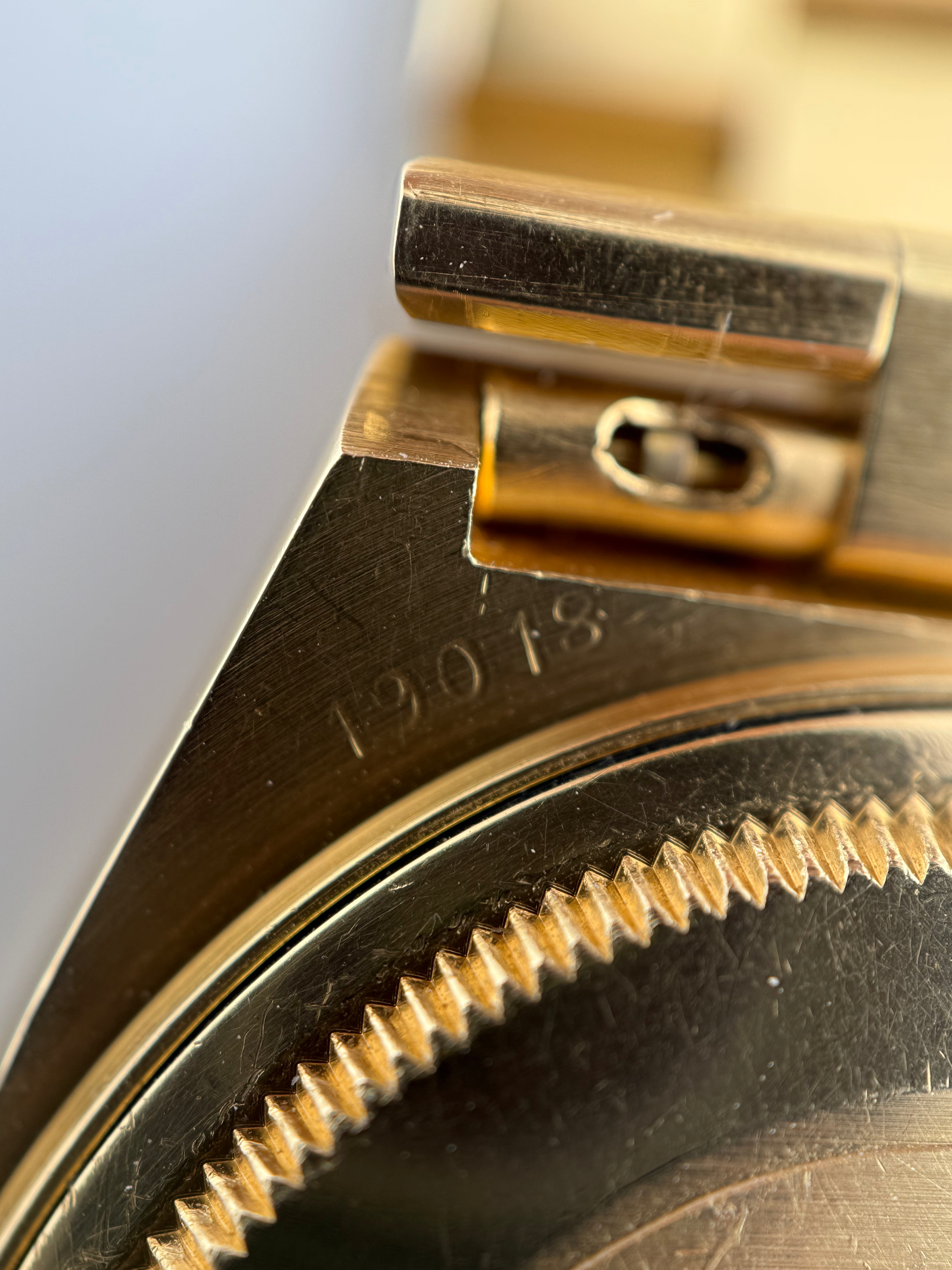 Rolex Oysterquartz Day-Date Ref. 19018 – Black Dial, 18K Yellow Gold Bracelet Watch