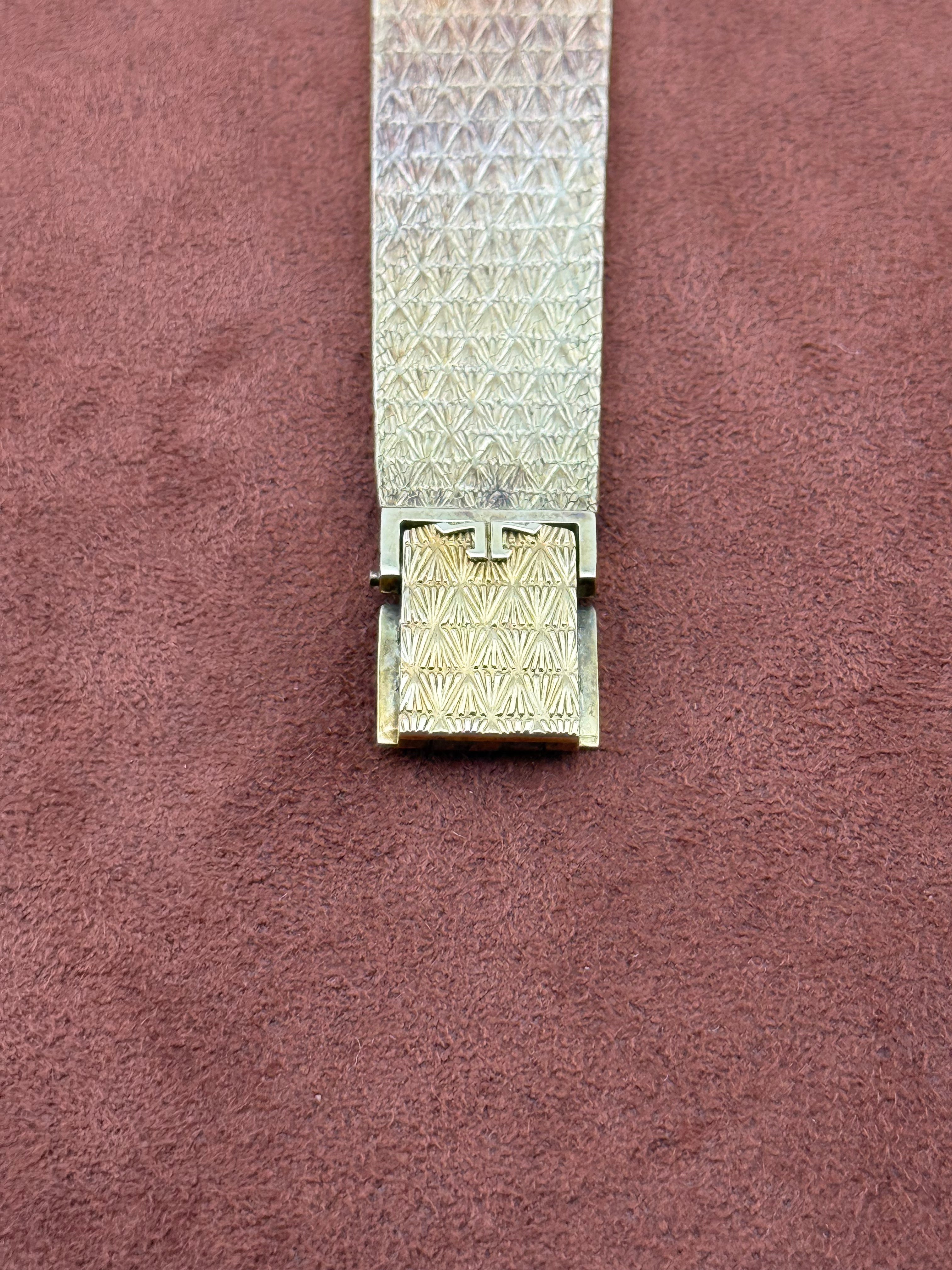 Jaeger-LeCoultre Mystery Watch Ref. 17006 – 18K Yellow Gold, Floating Dial
