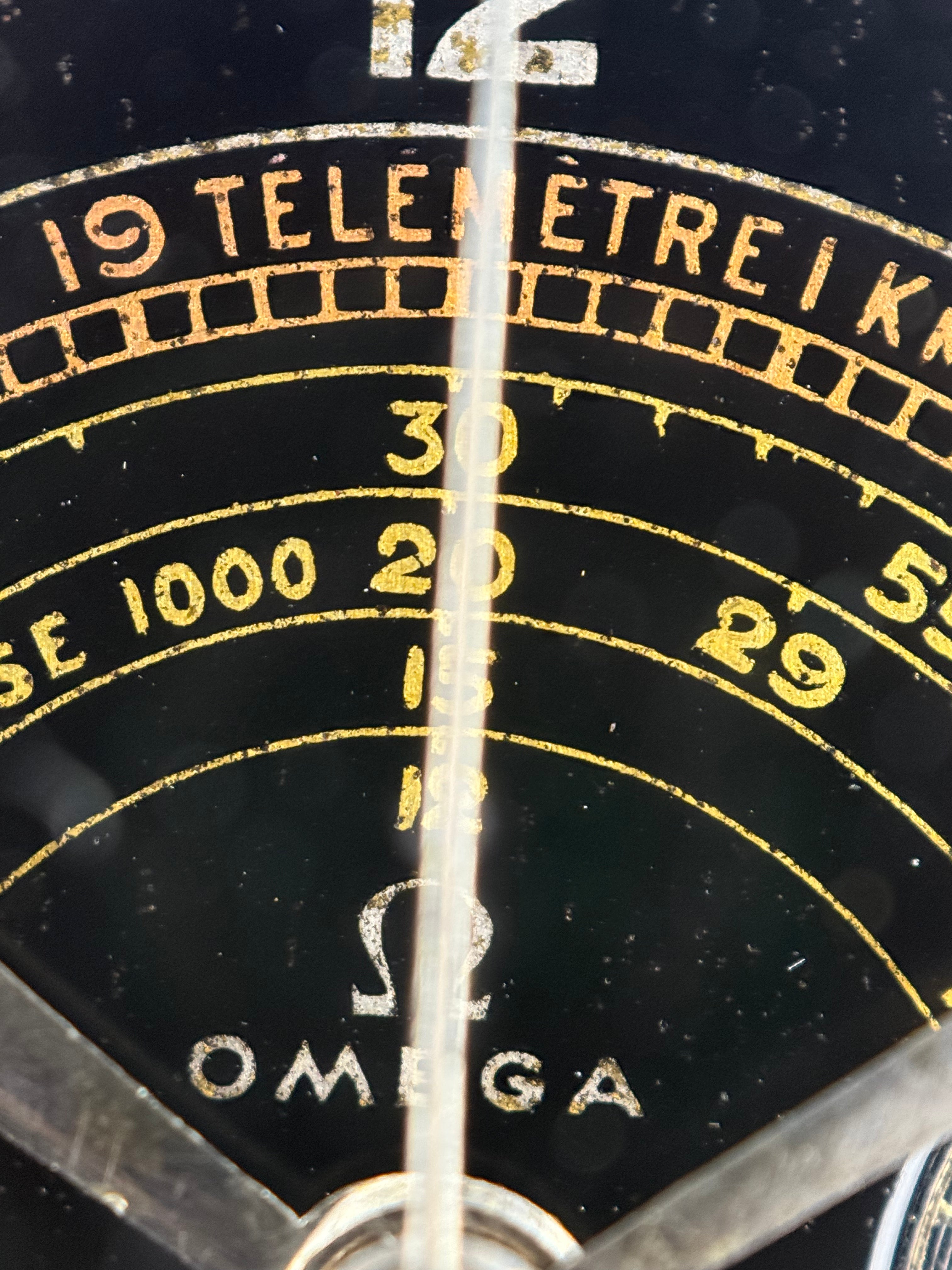 Omega Steel Chronograph – Gilt Multi-Scale Dial, Cal. 33.3 CHRO, 1940s