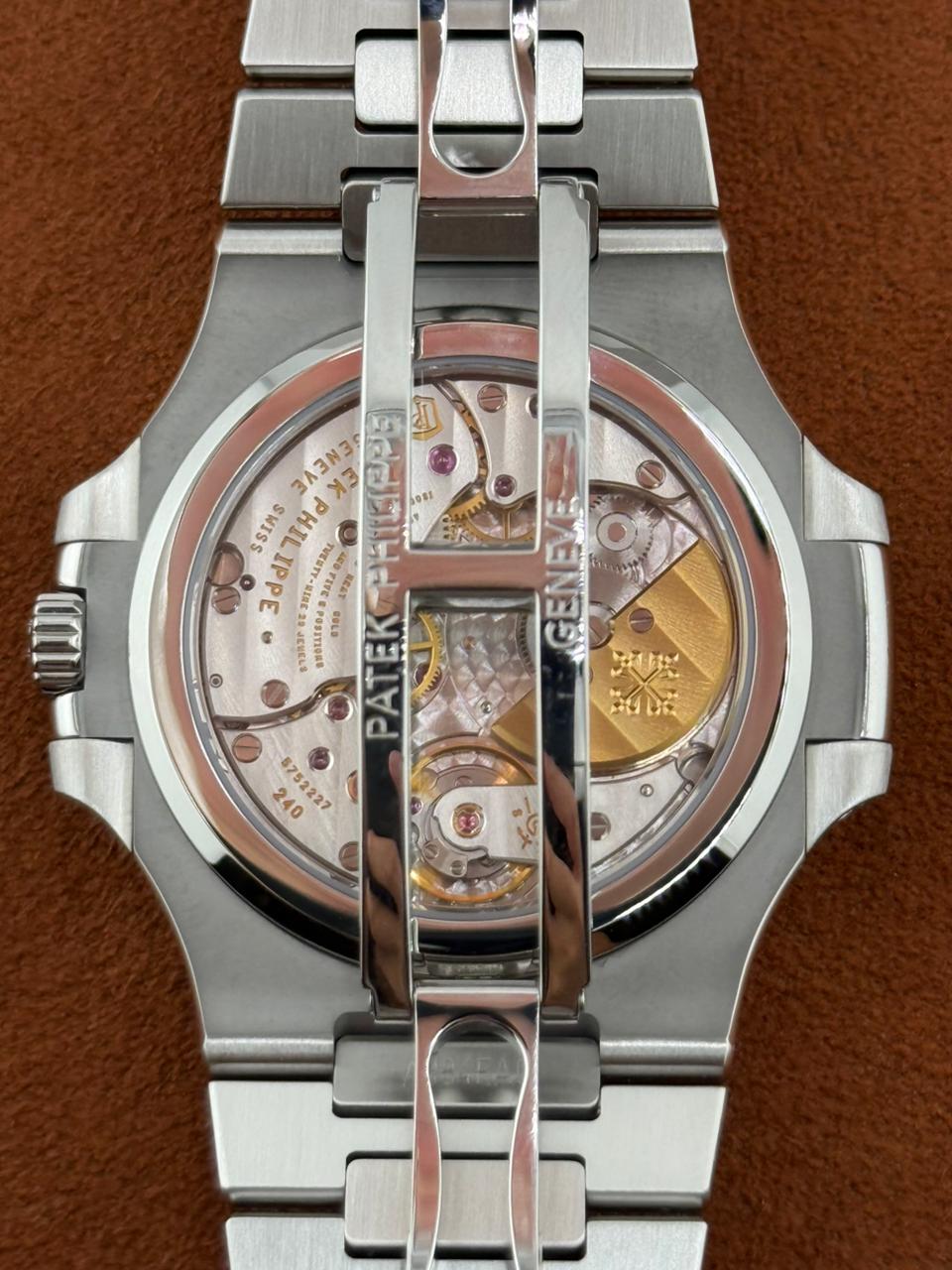 Patek Philippe Nautilus 5712/1A-001, Stainless Steel, Full Set, 2014