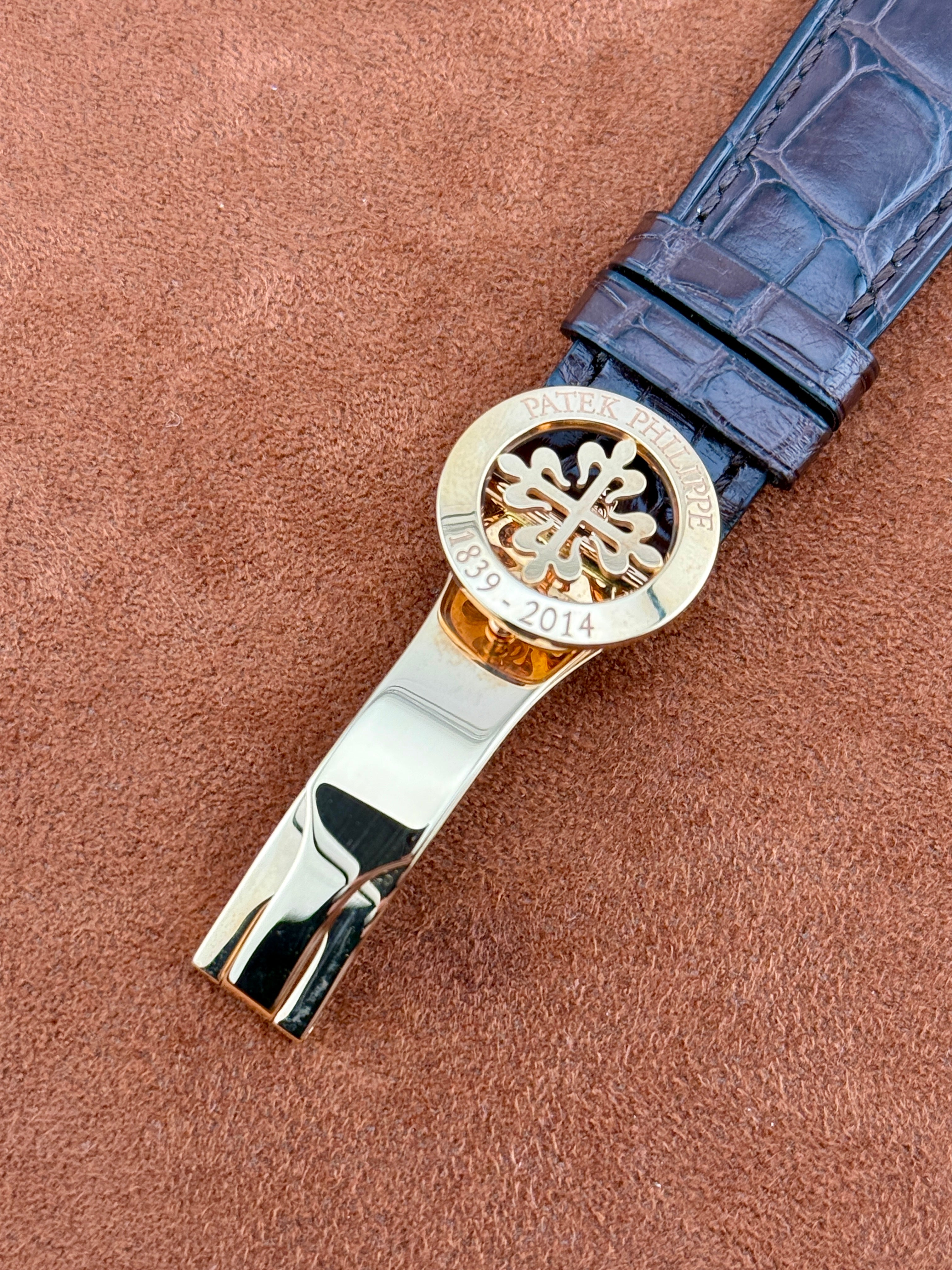 Patek Philippe Ref. 5975R-001 unworn and complete from 2015