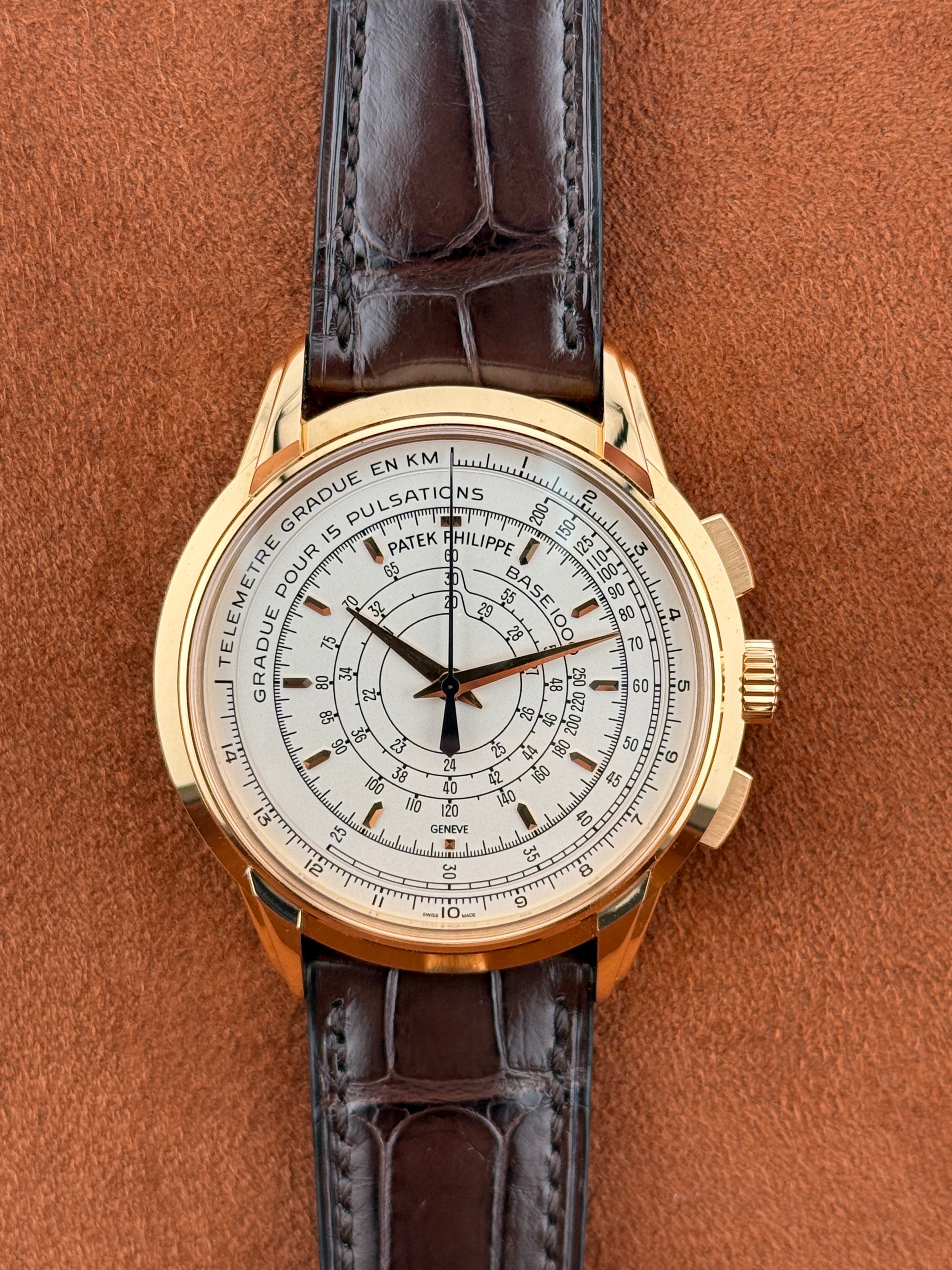 Patek Philippe Ref. 5975R-001 unworn and complete from 2015