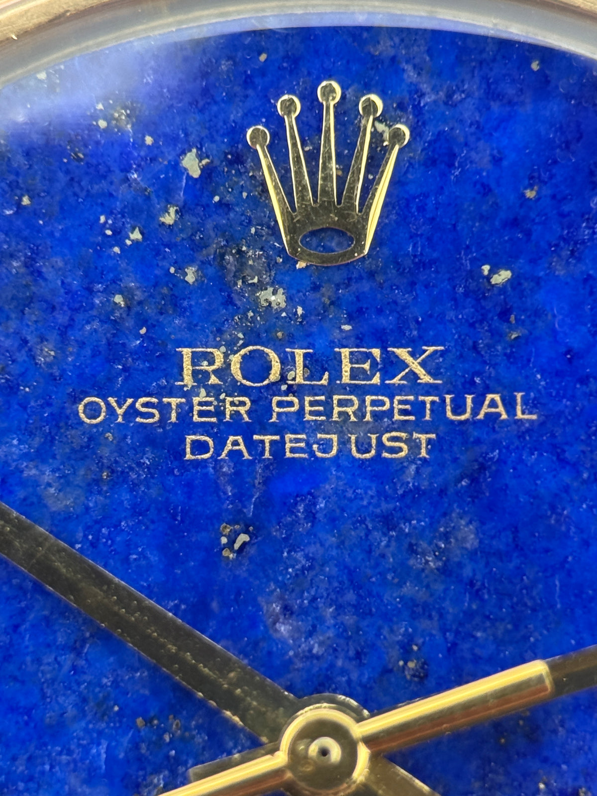 Rolex Oyster Perpetual Datejust Ref. 1601 — 18k Yellow Gold, Lapis Lazuli Khanjar Dial, Circa 1975
