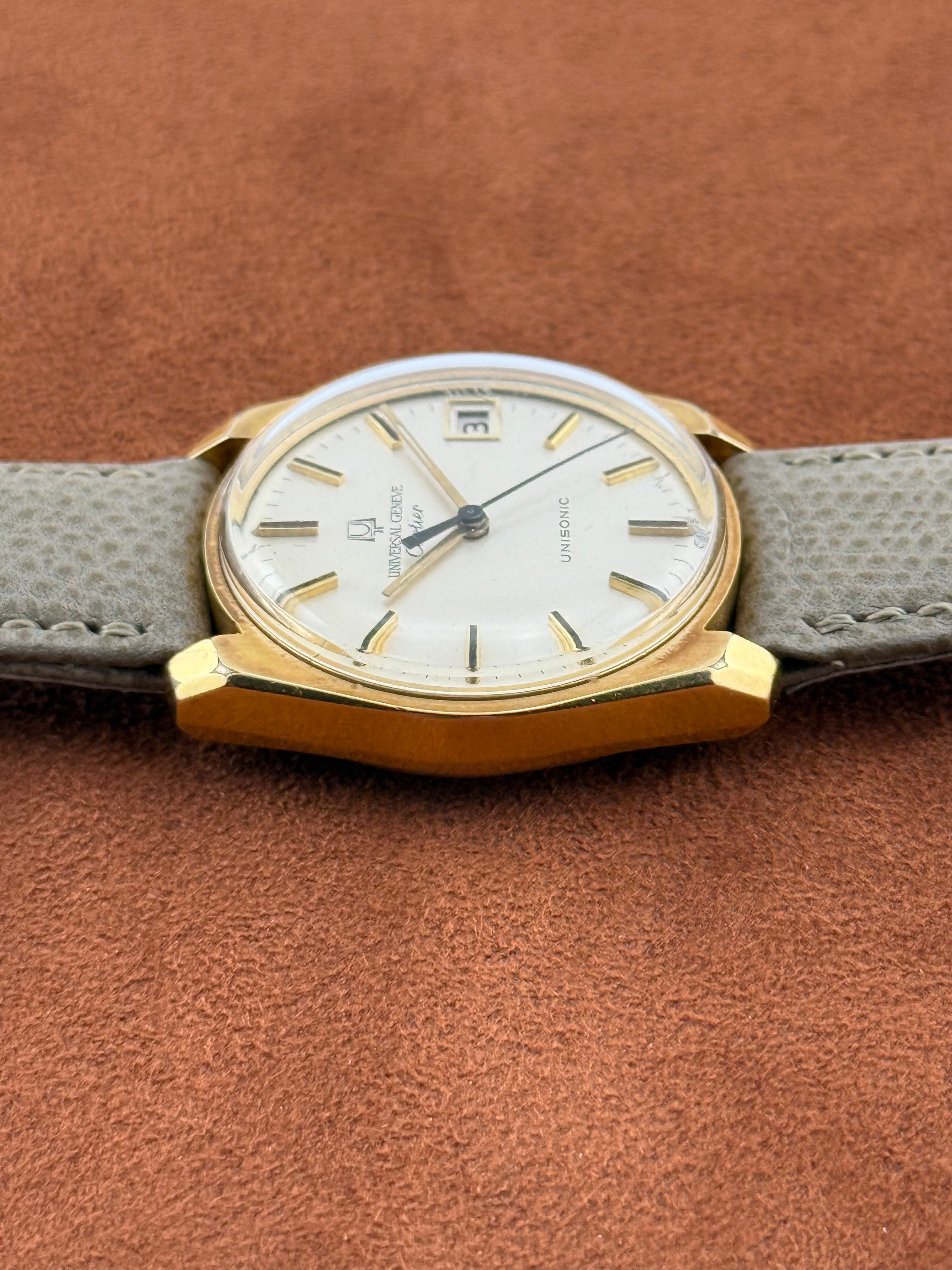 Universal Genève Unisonic Ref. 852100 – Cartier Dial, Gold-Plated Steel