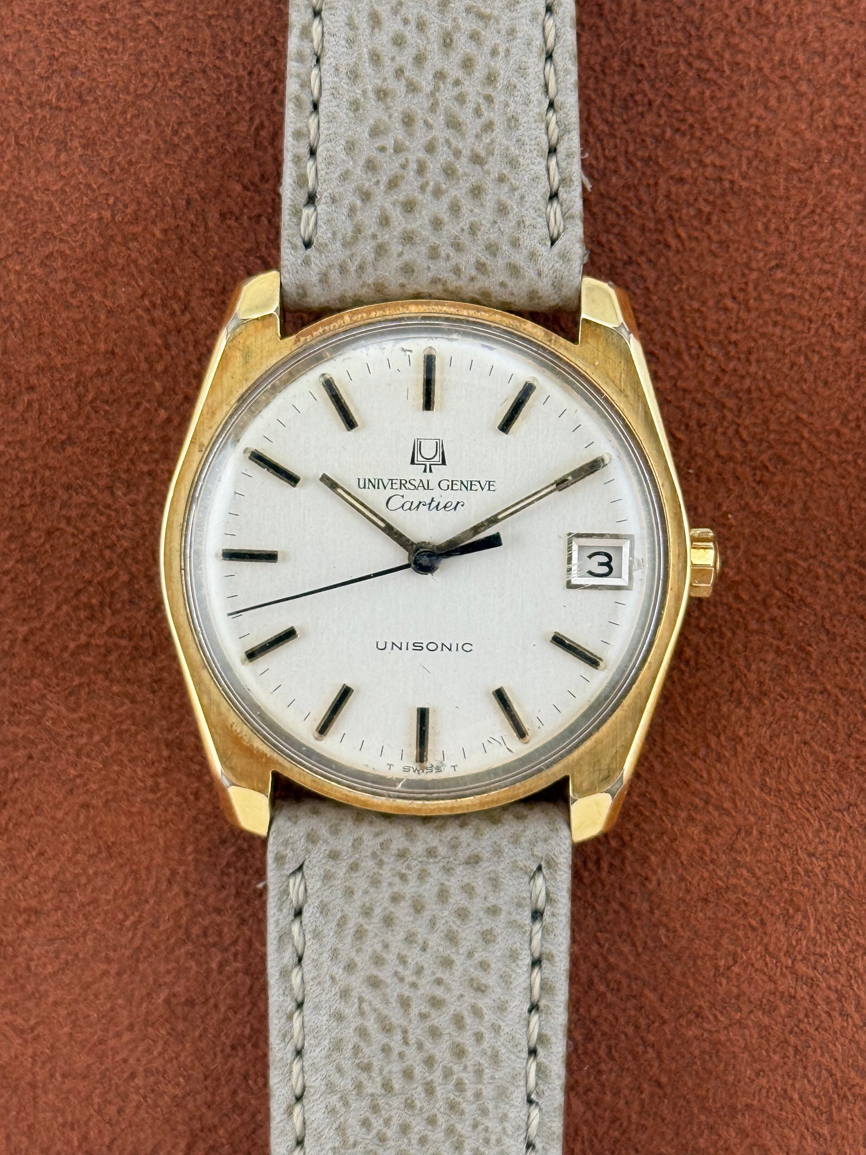 Universal Genève Unisonic Ref. 852100 – Cartier Dial, Gold-Plated Steel