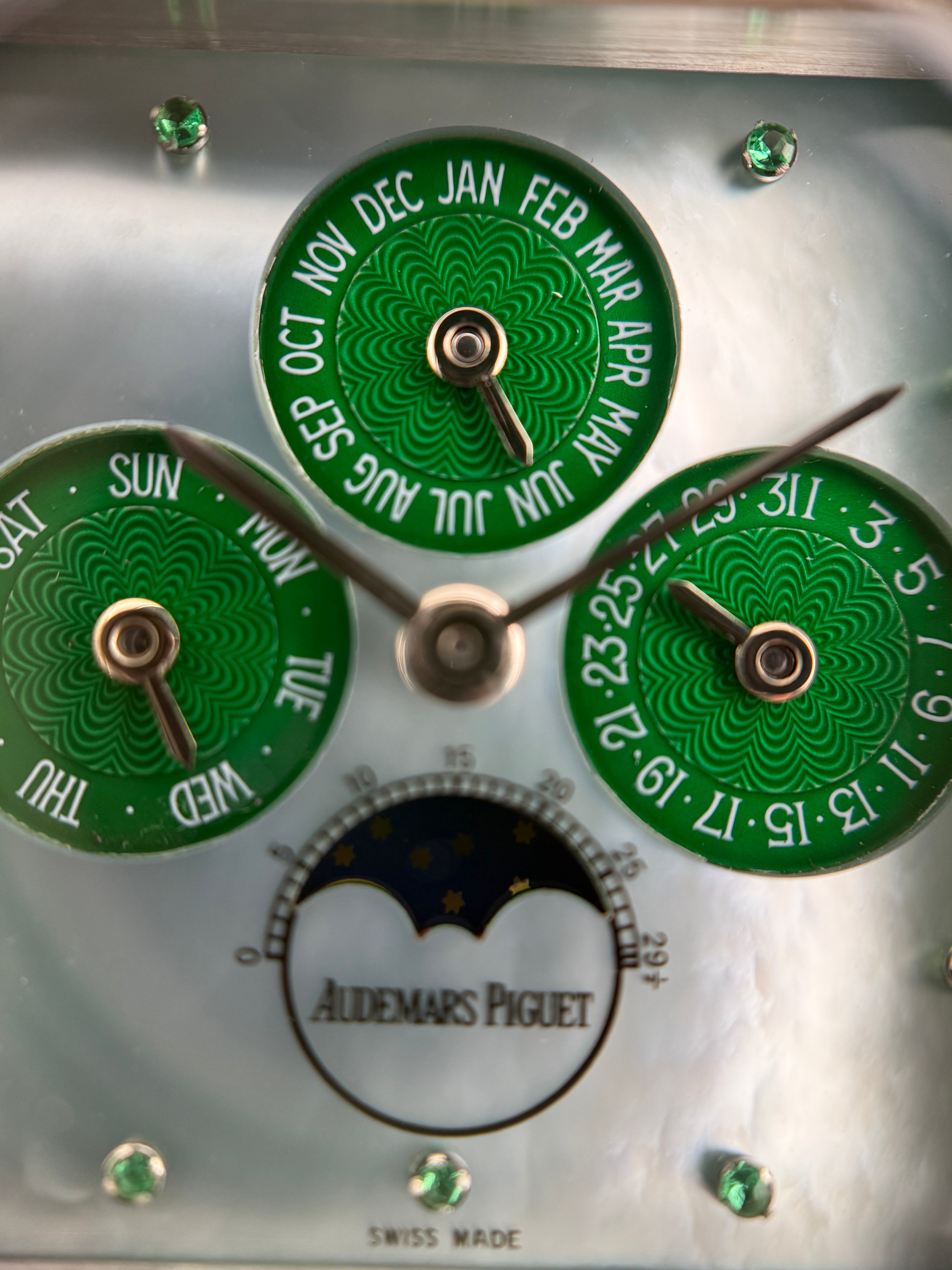 Audemars Piguet Perpetual Calendar Ref. 25756BC – White Gold, Emerald-Set, Mother-of-Pearl Dial