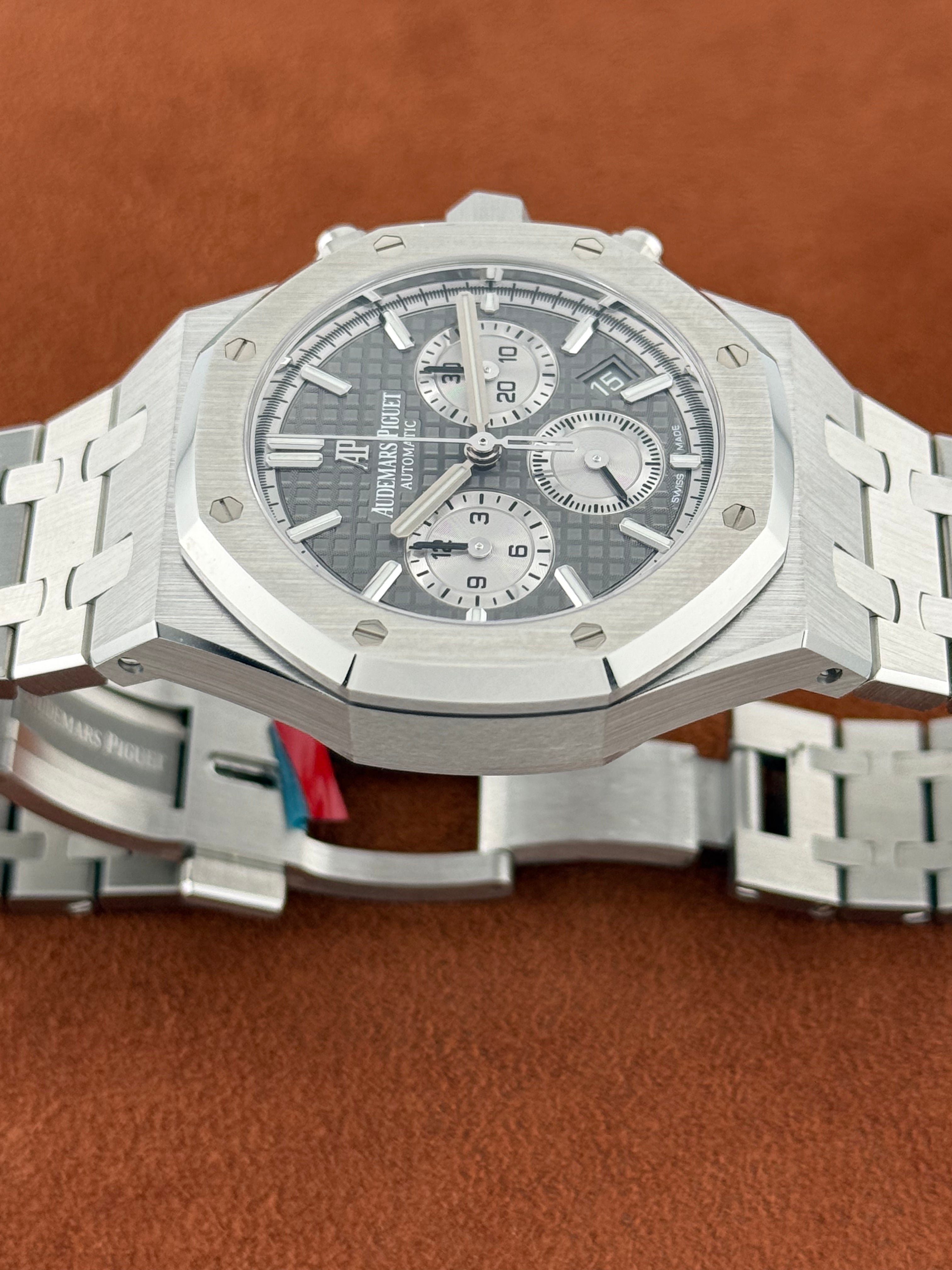 Audemars Piguet Royal Oak Chronograph Ref. 26315 – 38mm Steel, Grey Dial, Full Set