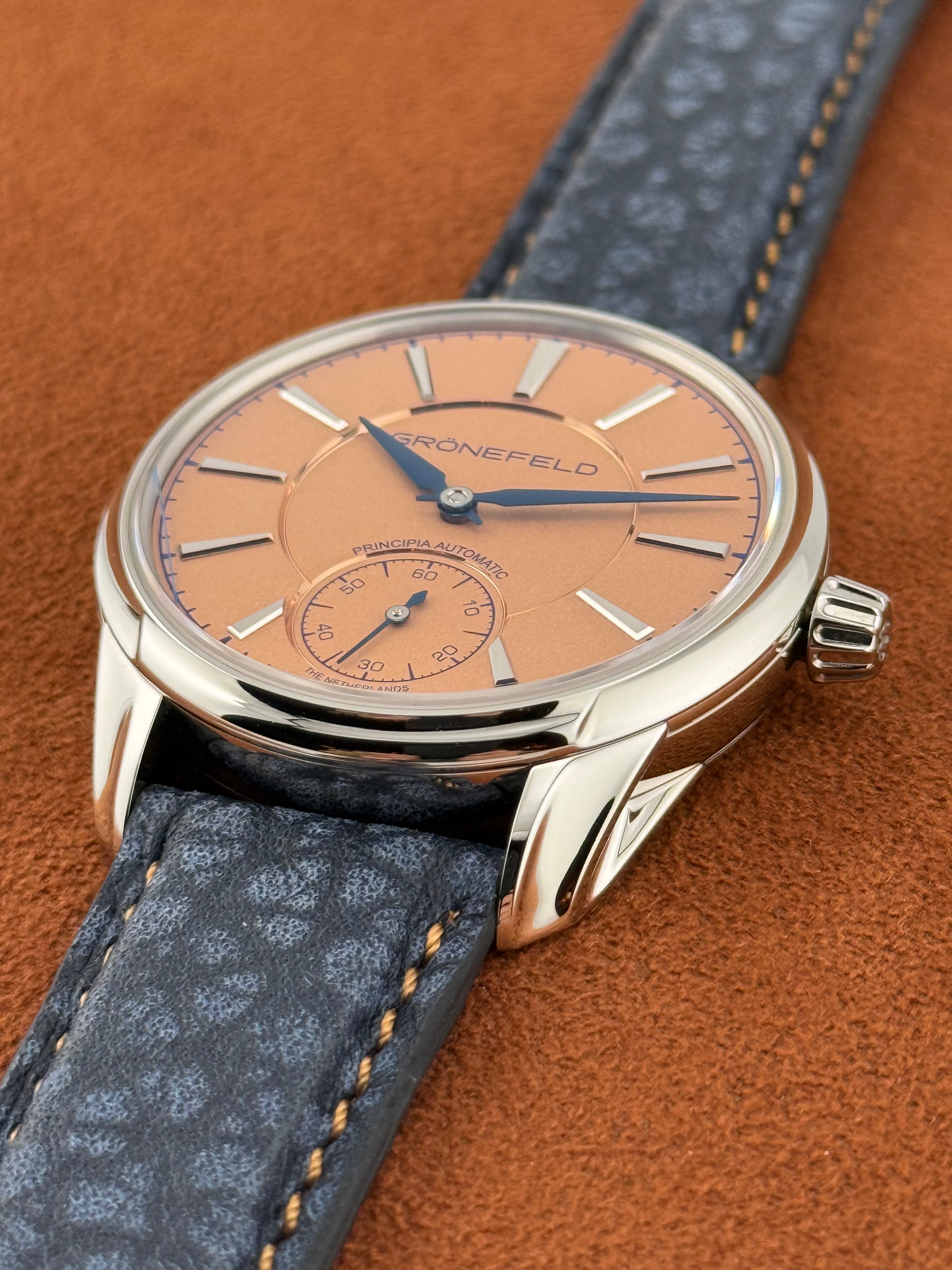 Grönefeld 1941 Principia Automatic – Salmon Dial, Stainless Steel, Full Set, New
