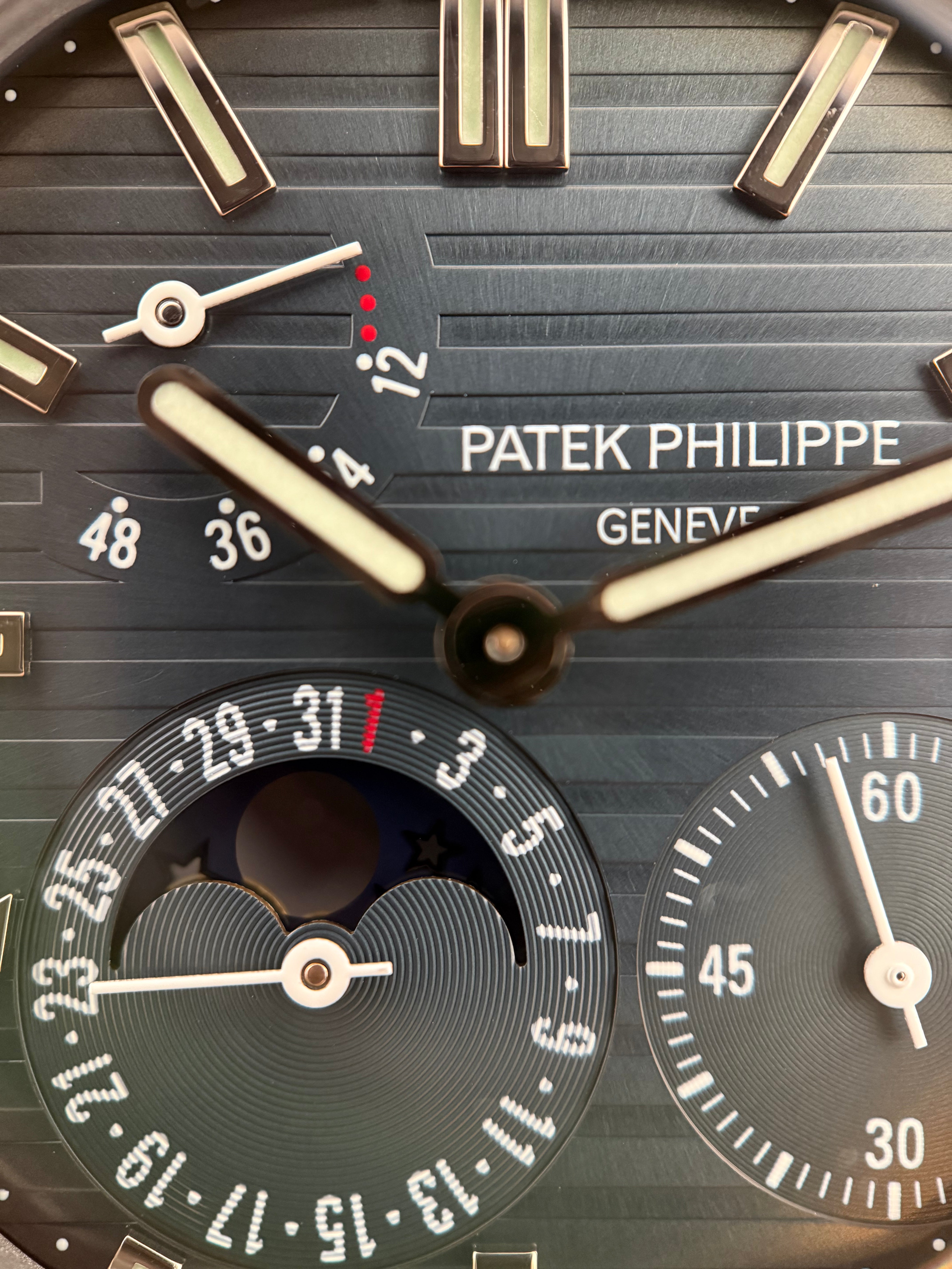 Patek Philippe Nautilus Ref. 3712 “3 Dots” – primera serie, juego completo, alrededor de 2005