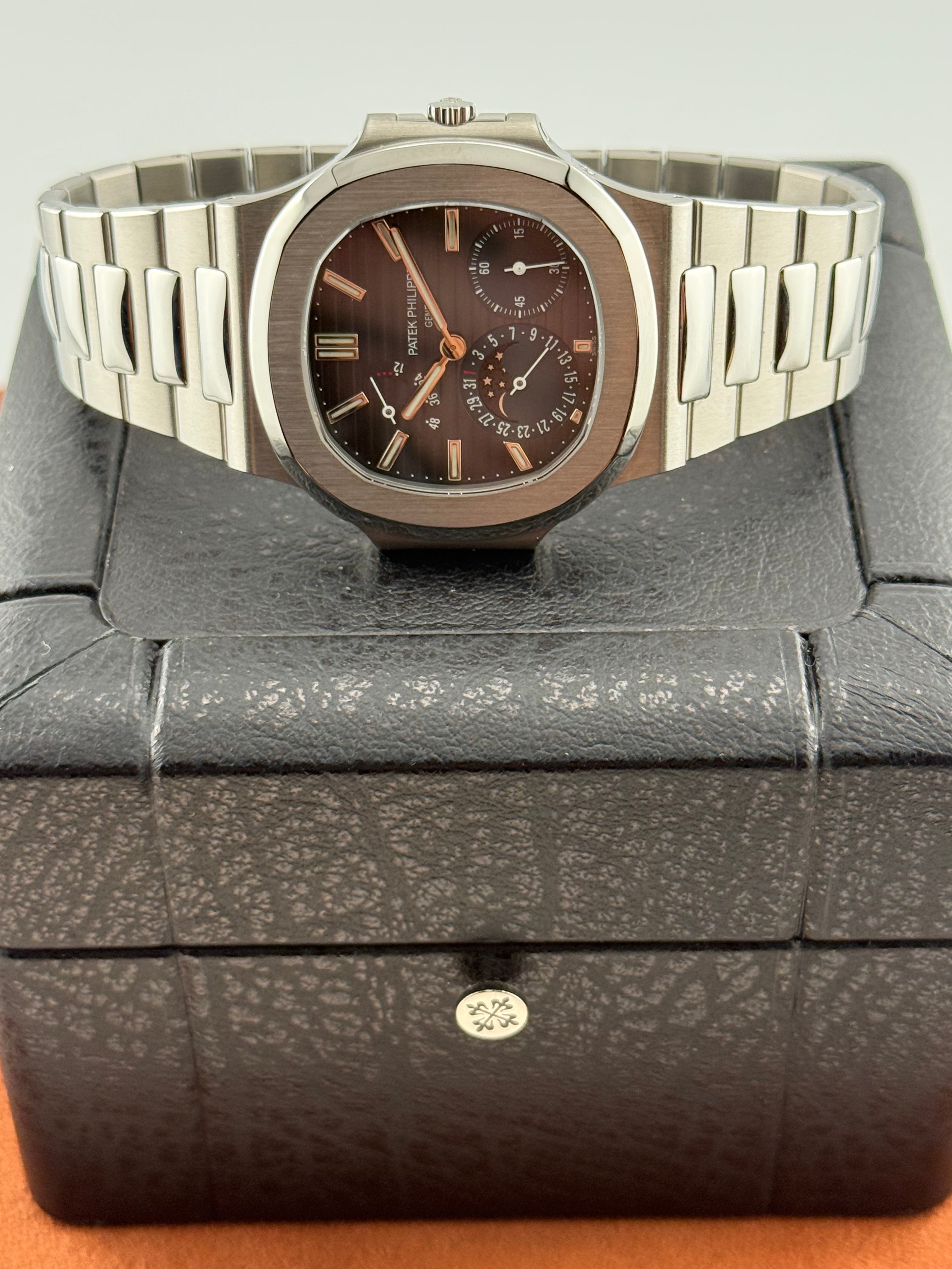 Patek Philippe Nautilus Ref. 3712/1A – First Series, Original Certificate, Full Set